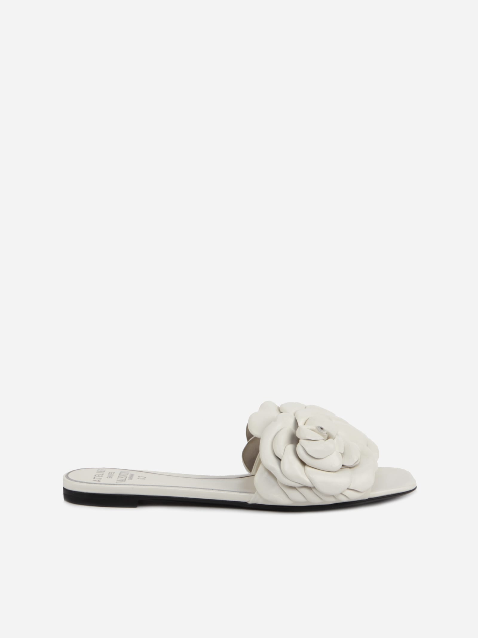 Valentino Garavani Atelier 03 Rose Edition Flat Sandals In Leather