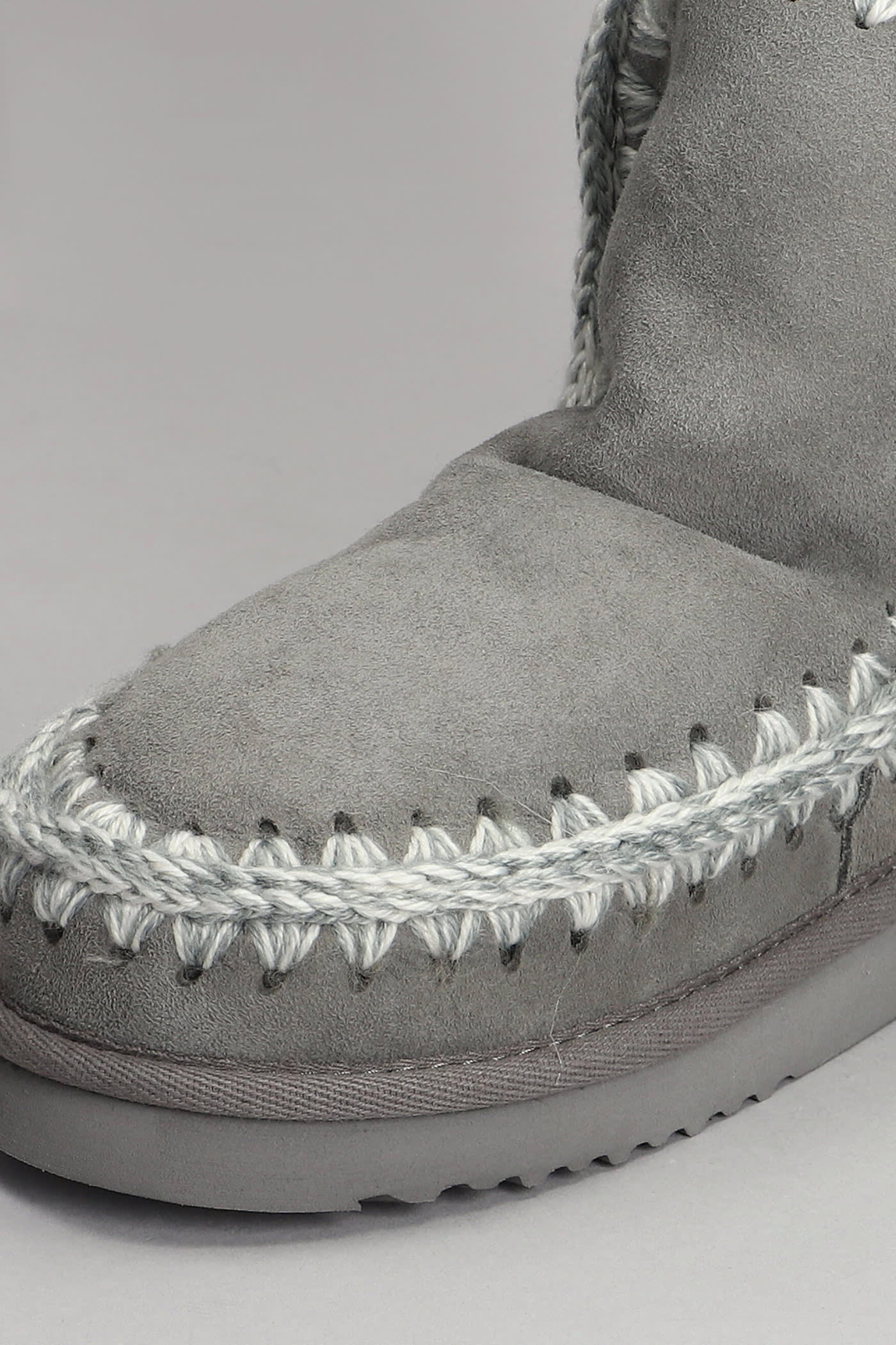 Mou Eskimo 18 Low Heels Ankle Boots In Grey Suede In Grey