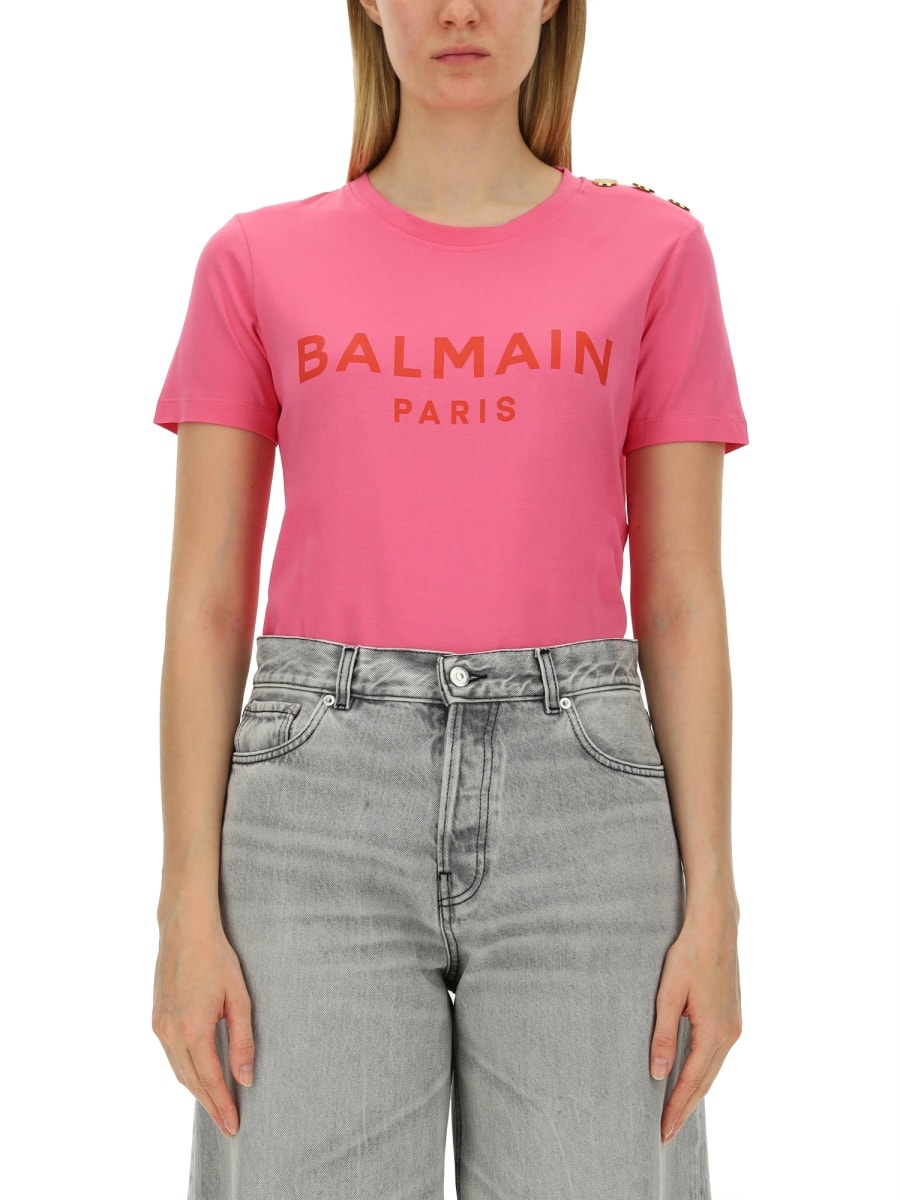 Shop Balmain T-shirt With Logo In Fuchsia