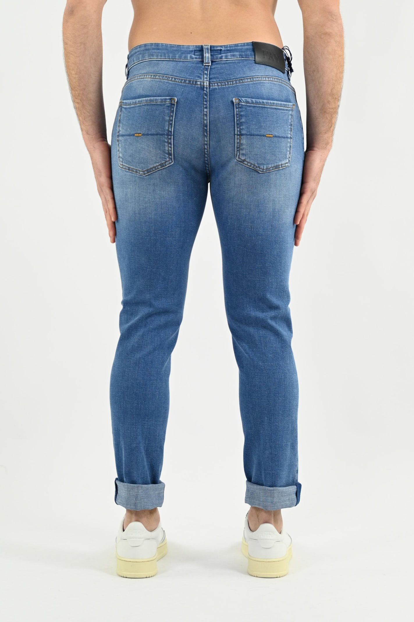 Shop Fay 5-pocket Jeans In Turchese Chiaro
