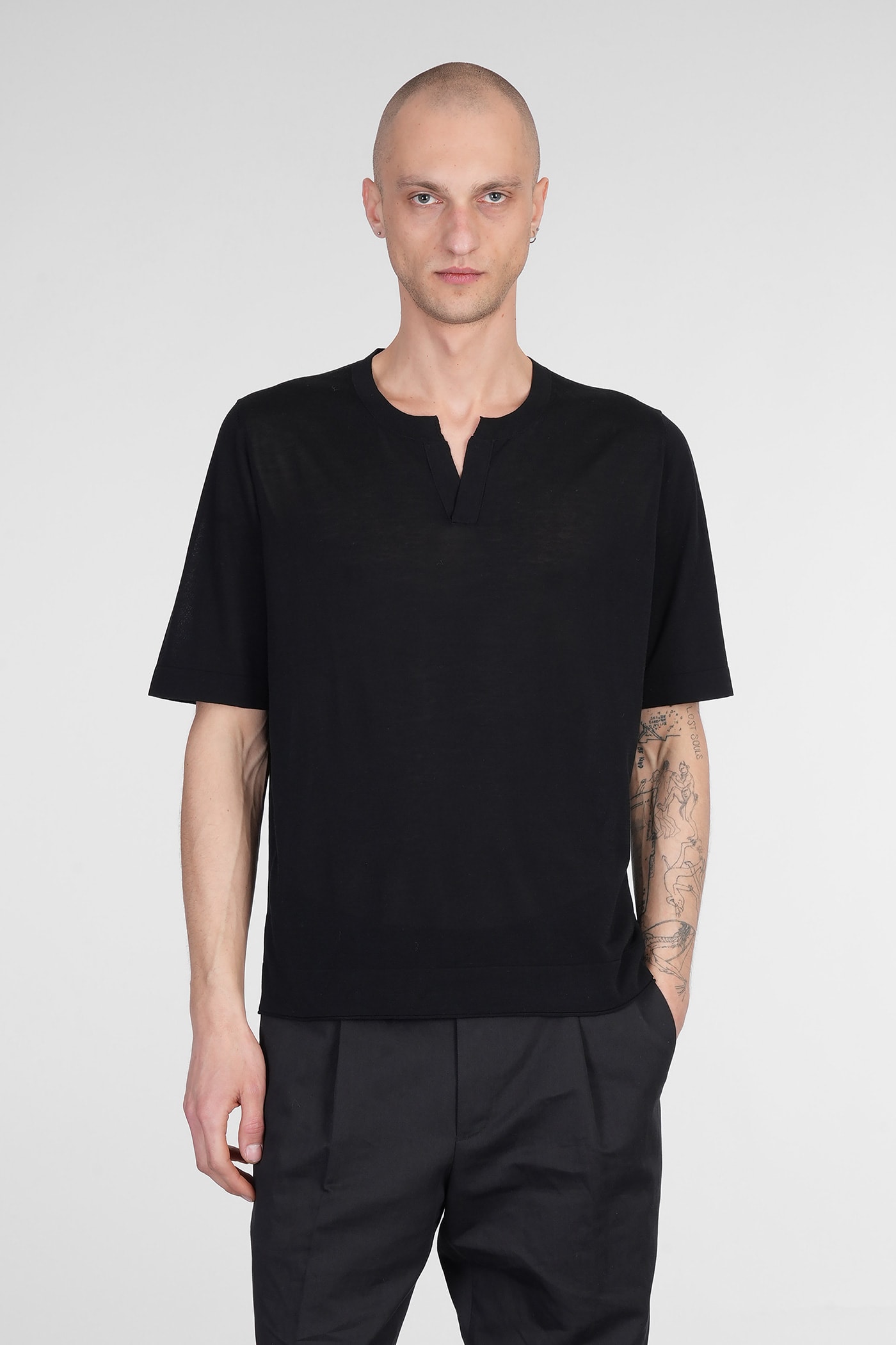 T-shirt In Black Cotton