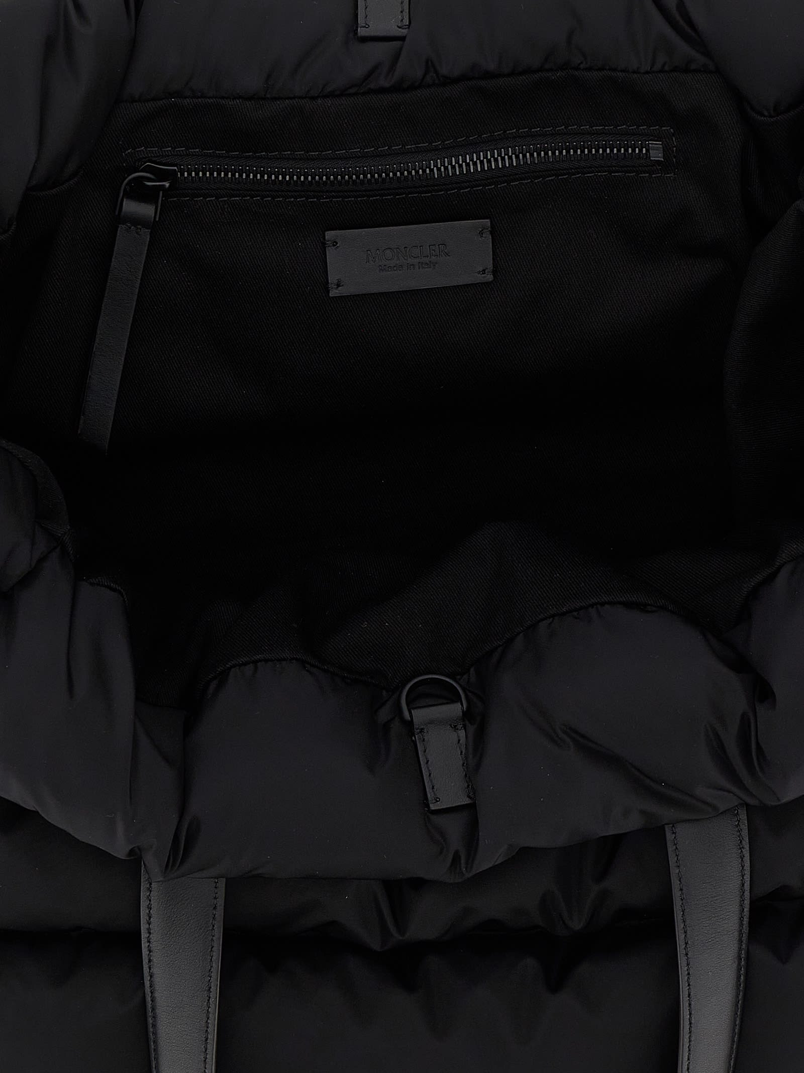 Moncler New Caradoc Shopping Bag In Black