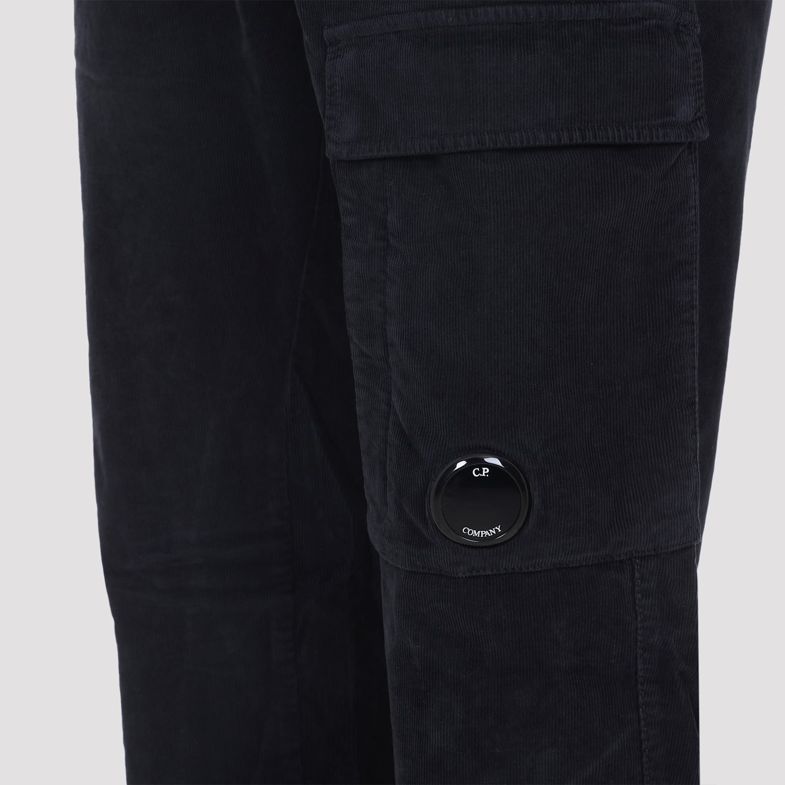 C.p. Company Cargo Pant In Black