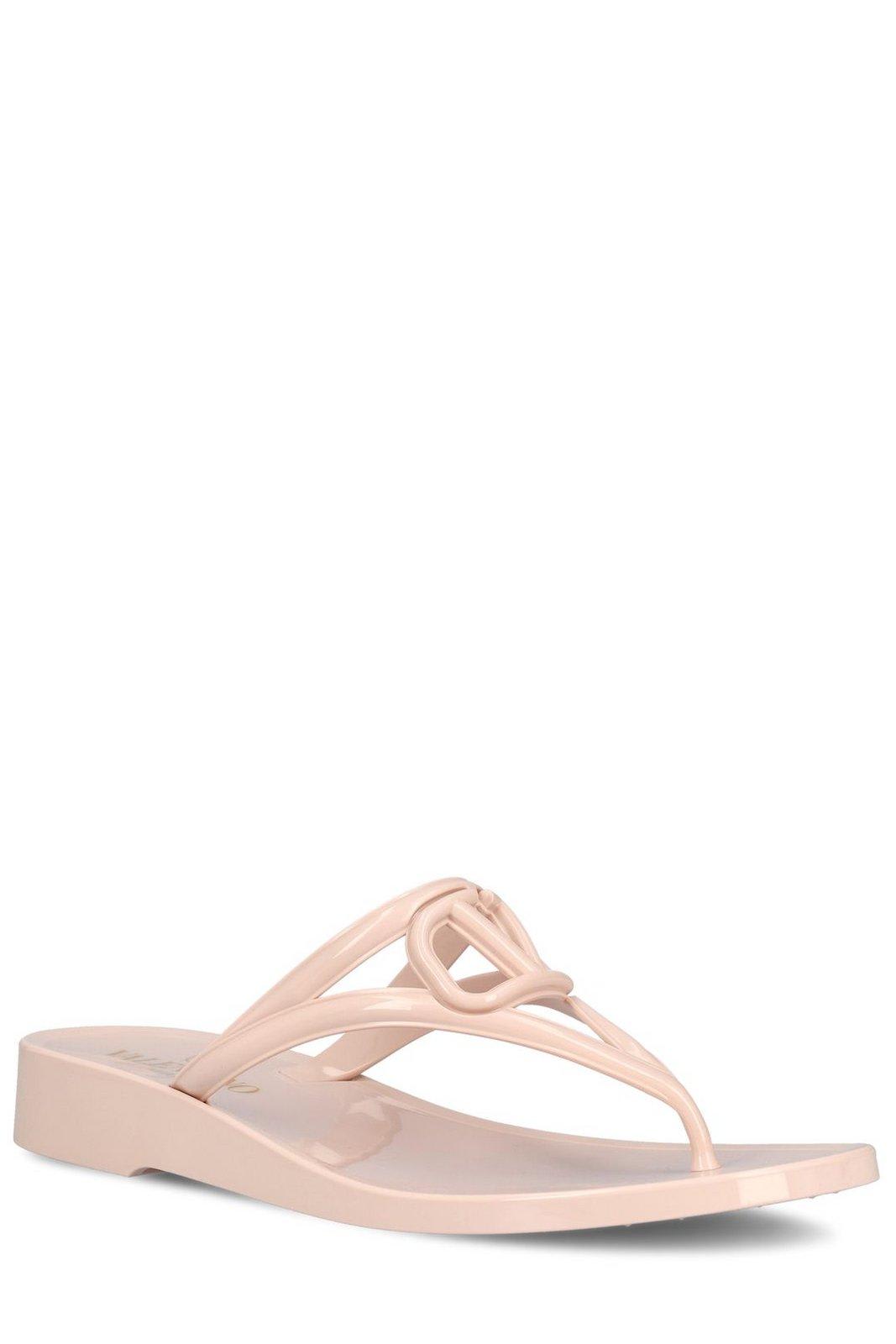Valentino Garavani Summer Vlogo Signature Thong Sandals In Pink