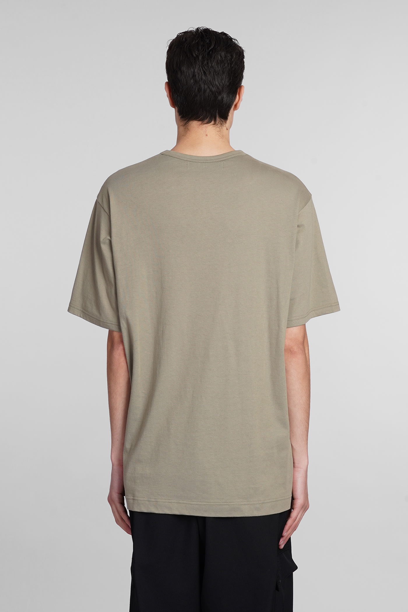 Shop Yohji Yamamoto T-shirt In Green Cotton