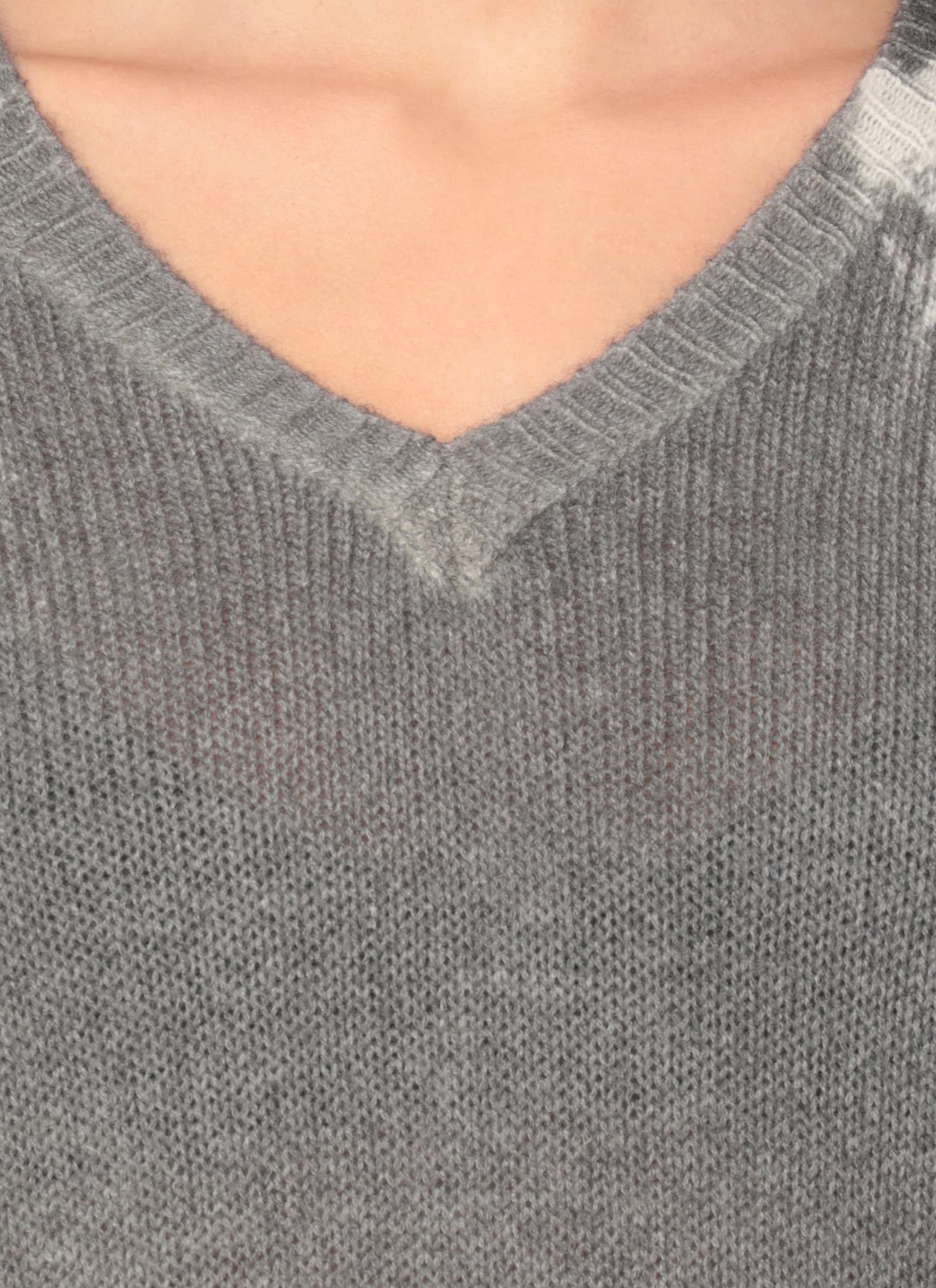 Avant Toi V-neck Cashmere Sweater In Gray