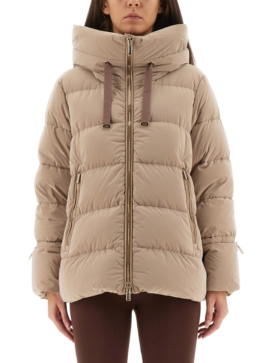Moorer Long Quilted Jacket With Hood And Pockets In Neutral