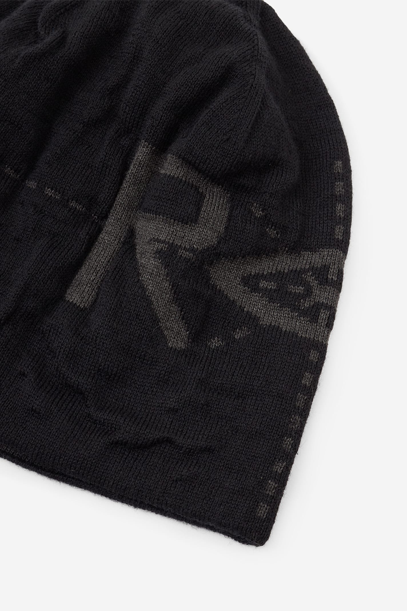 Roa Logo-detail Beanie In Black