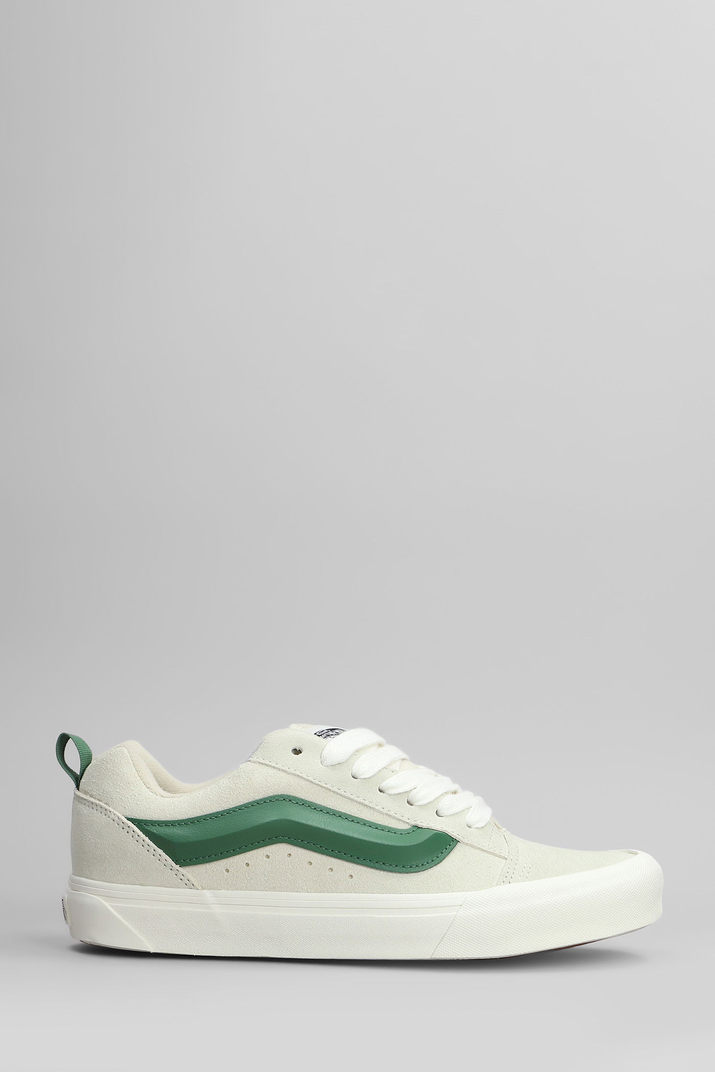 Vans Knu Skool Sneakers In White Suede In White