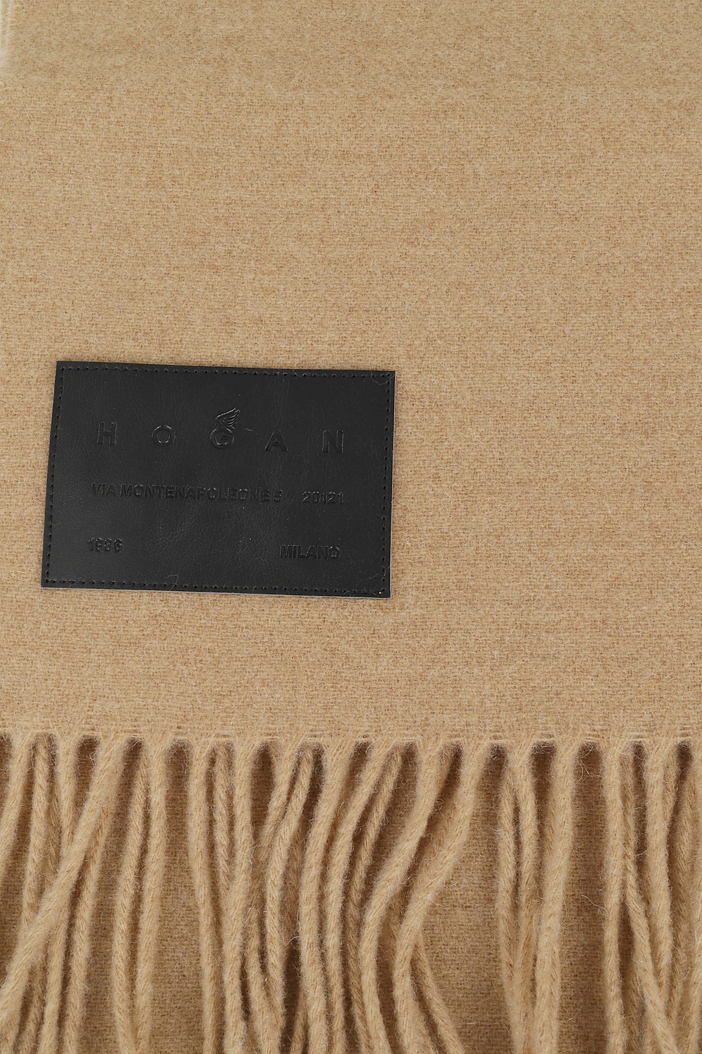 Hogan Logo-patch Fringed-edges Scarf In Sand