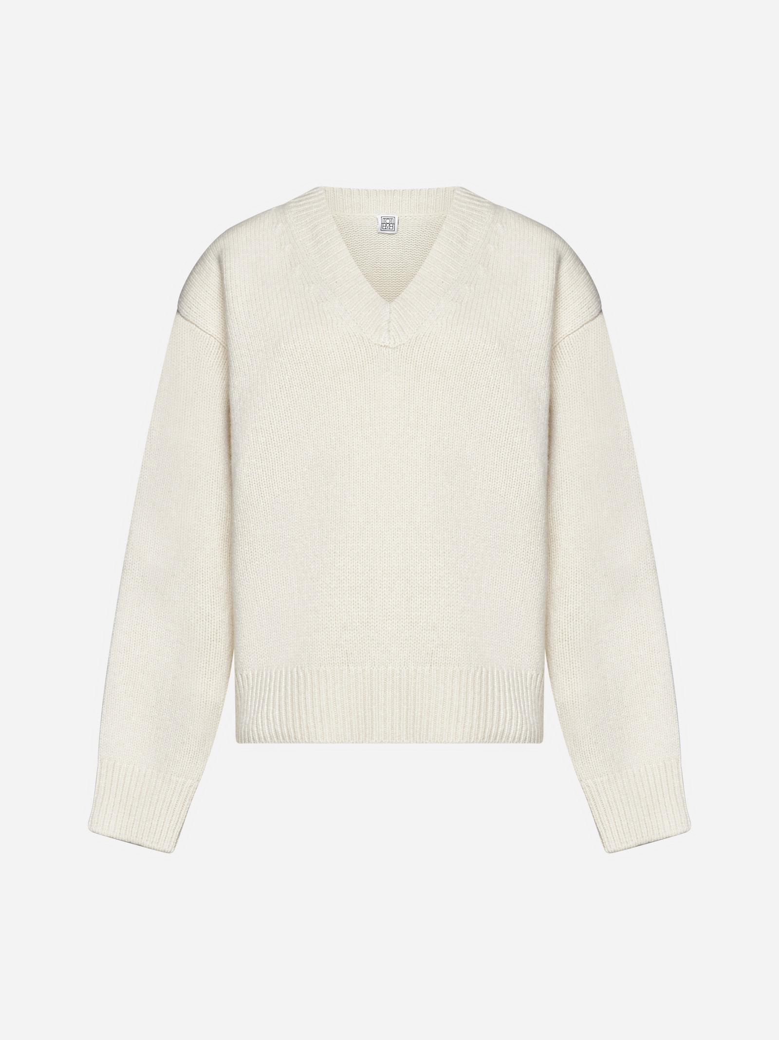 Shop Totême Wool And Cashmere Sweater In Snow 007