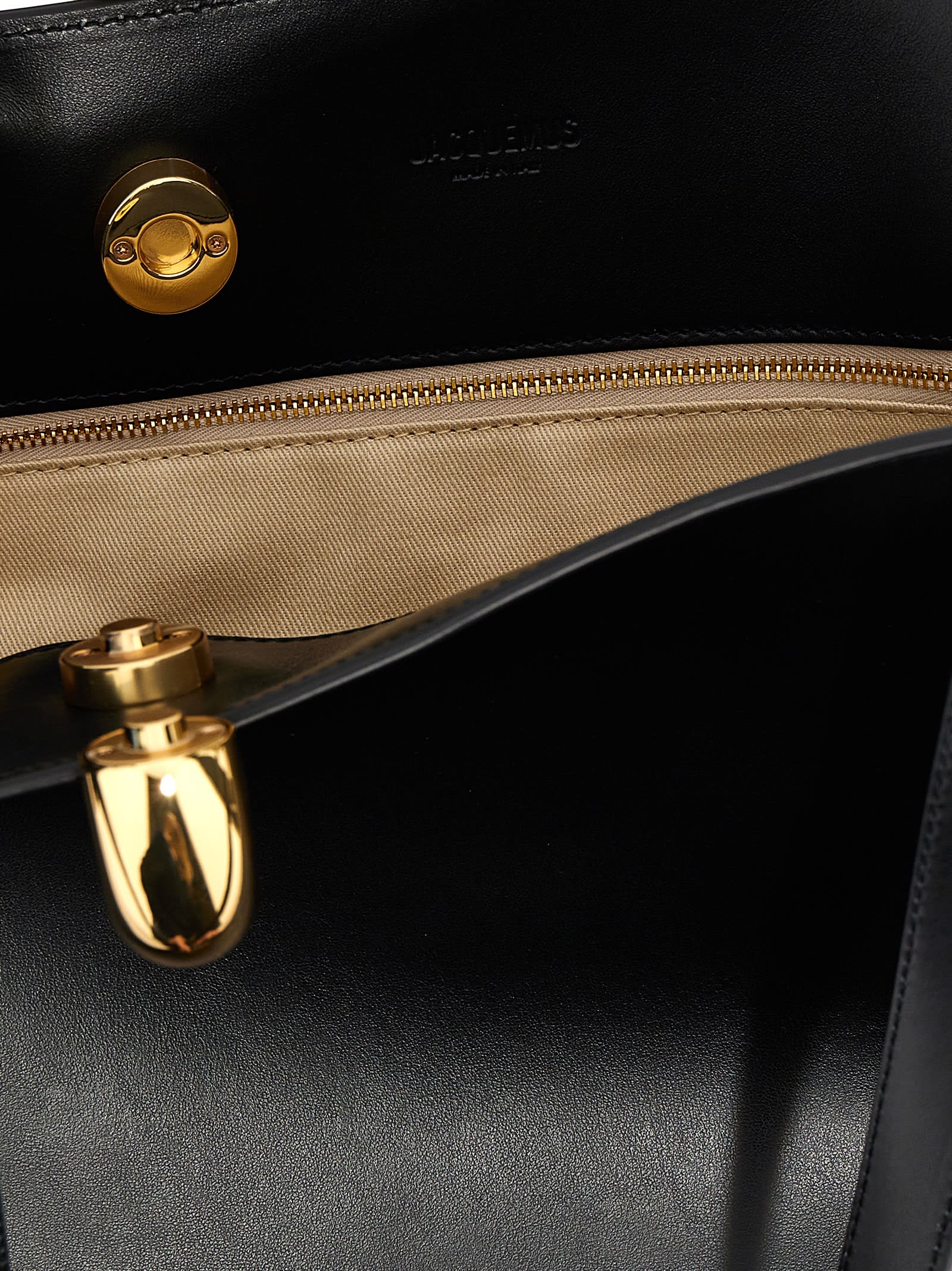 Jacquemus The Medium Bambola Asymmetric Leather Bucket Bag