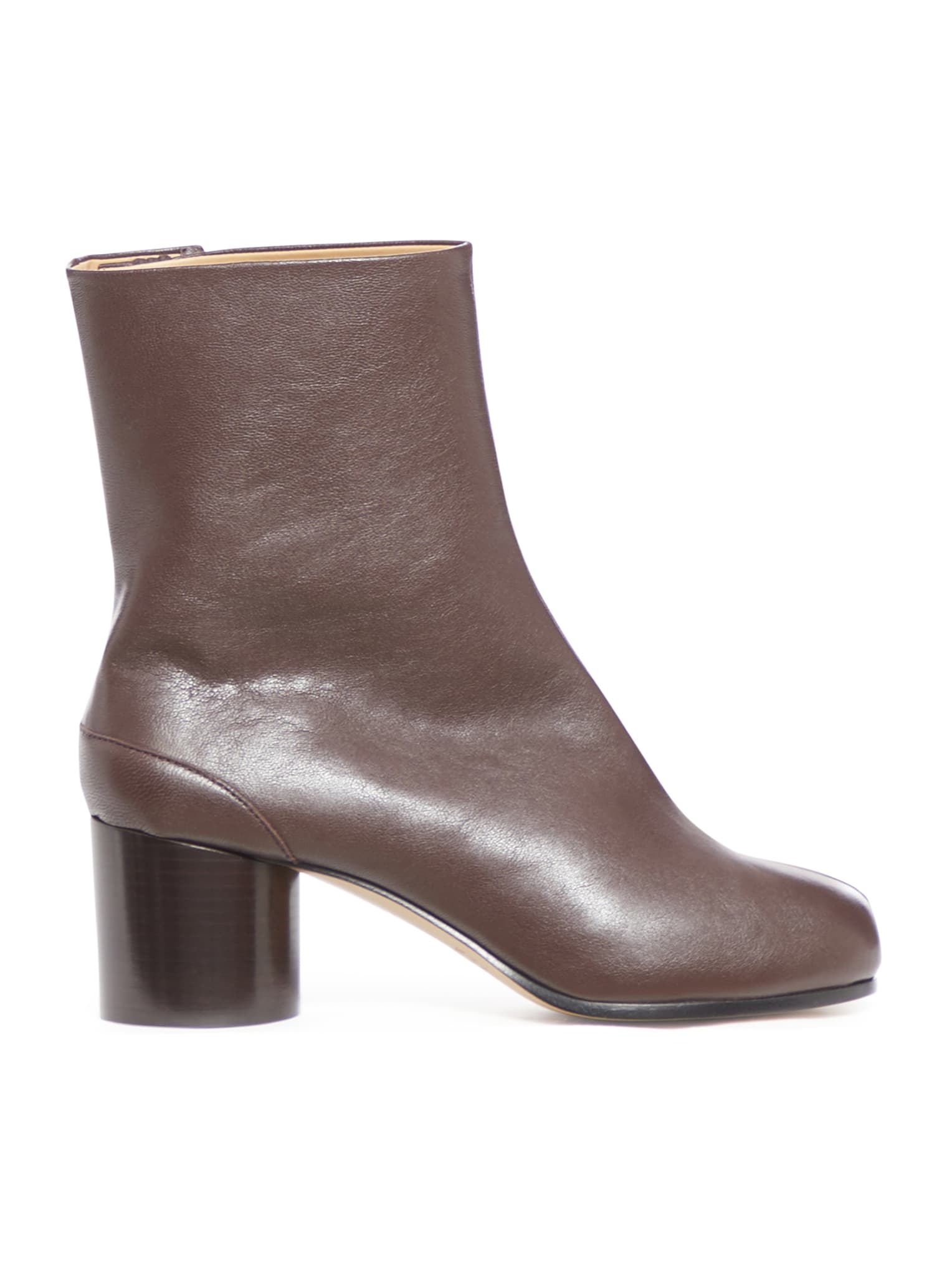 Shop Maison Margiela Tabi Brown Ankle Boots With Pre-shaped Toe In Leather Woman In Chic Brown