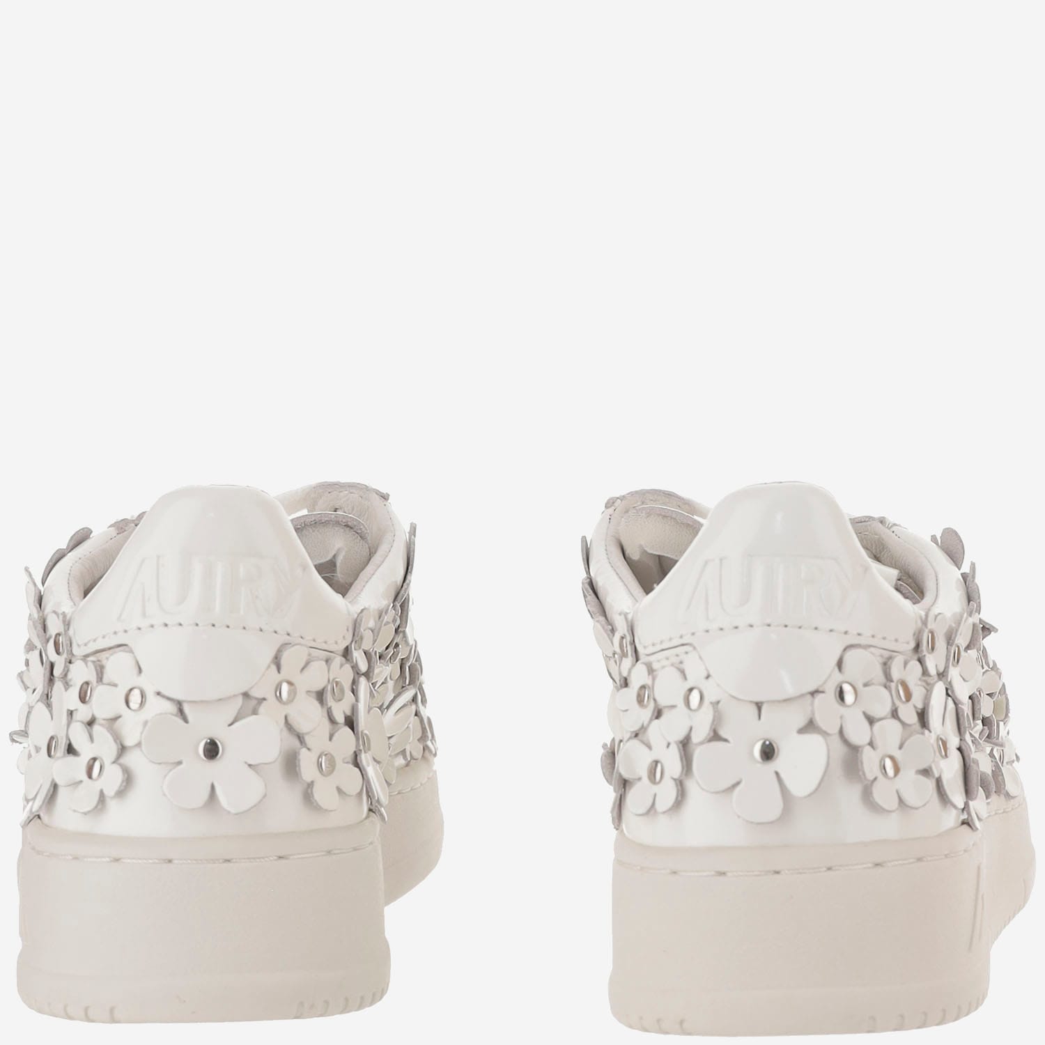 Autry Low-top Sneakers With Clean Silhouette And Rounded Toe In Neutral