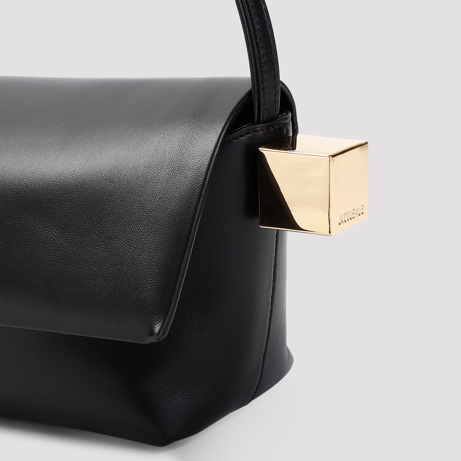 Shop Jacquemus Le Rond Carre Handbag In Black