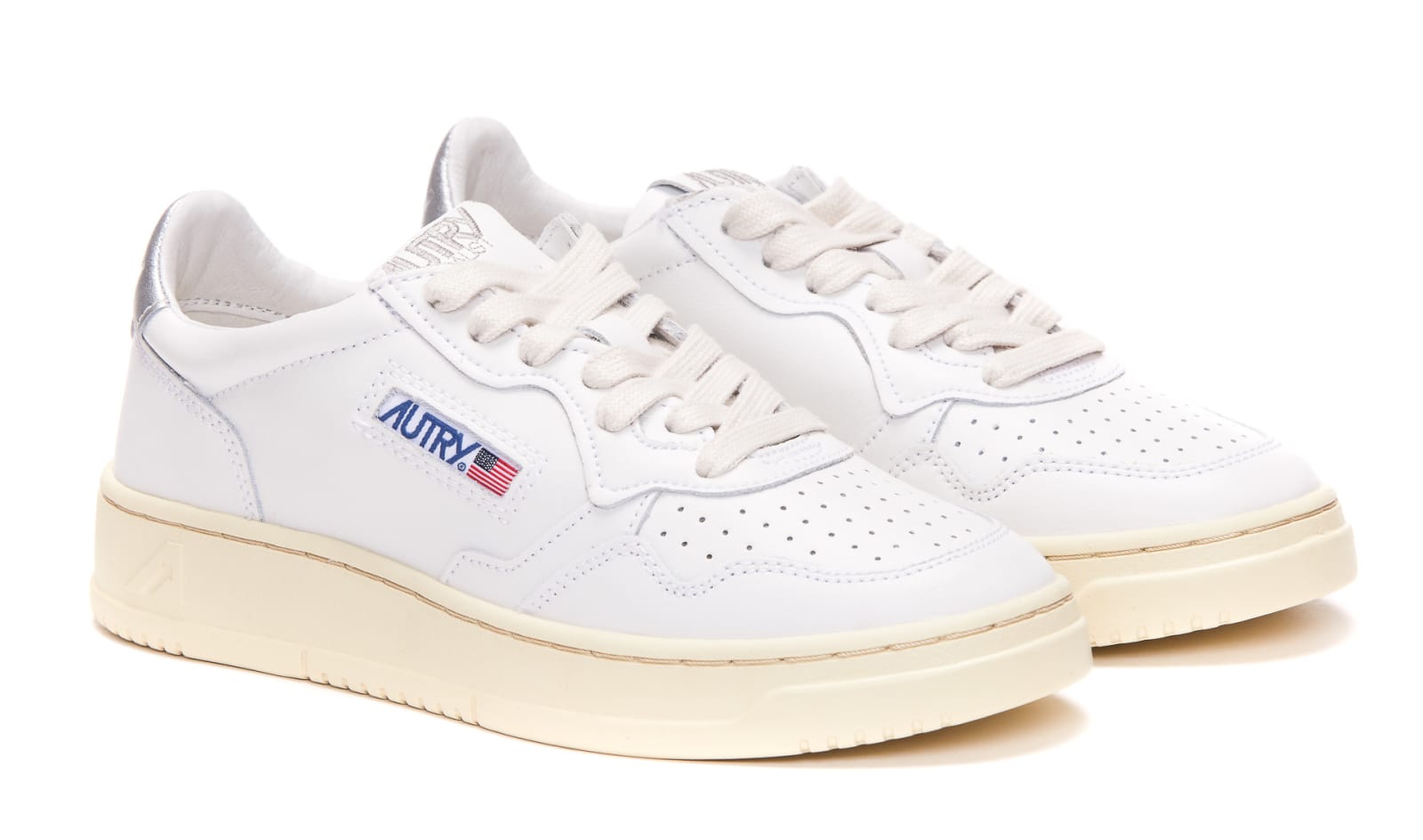Shop Autry Medalist Sneakers In Argento