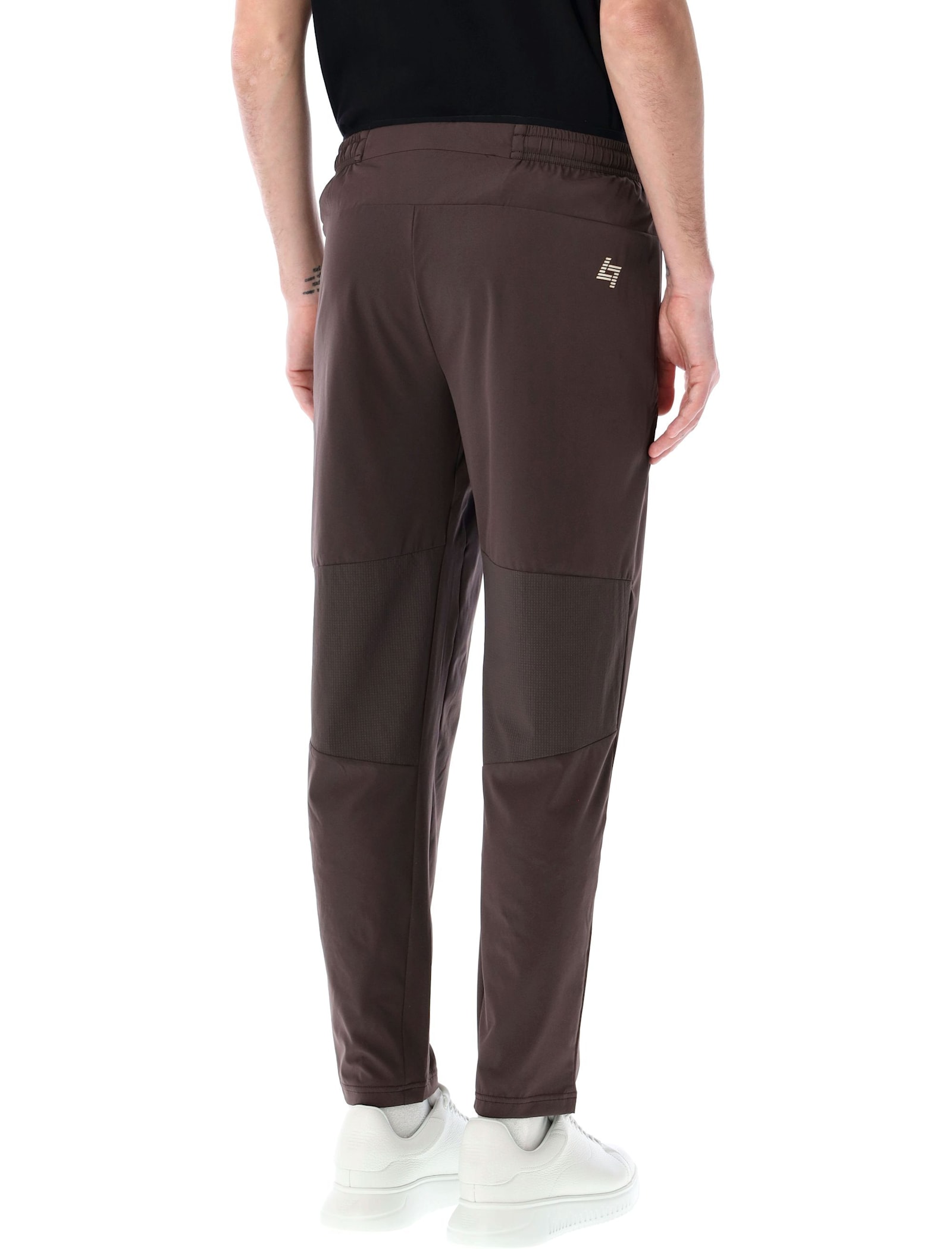 Ea7 Dynamic Athlete Trousers In Brown