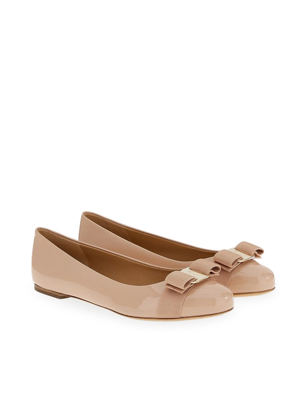 Shop Ferragamo Varina Patent Leather Ballet Flats In Amaretti