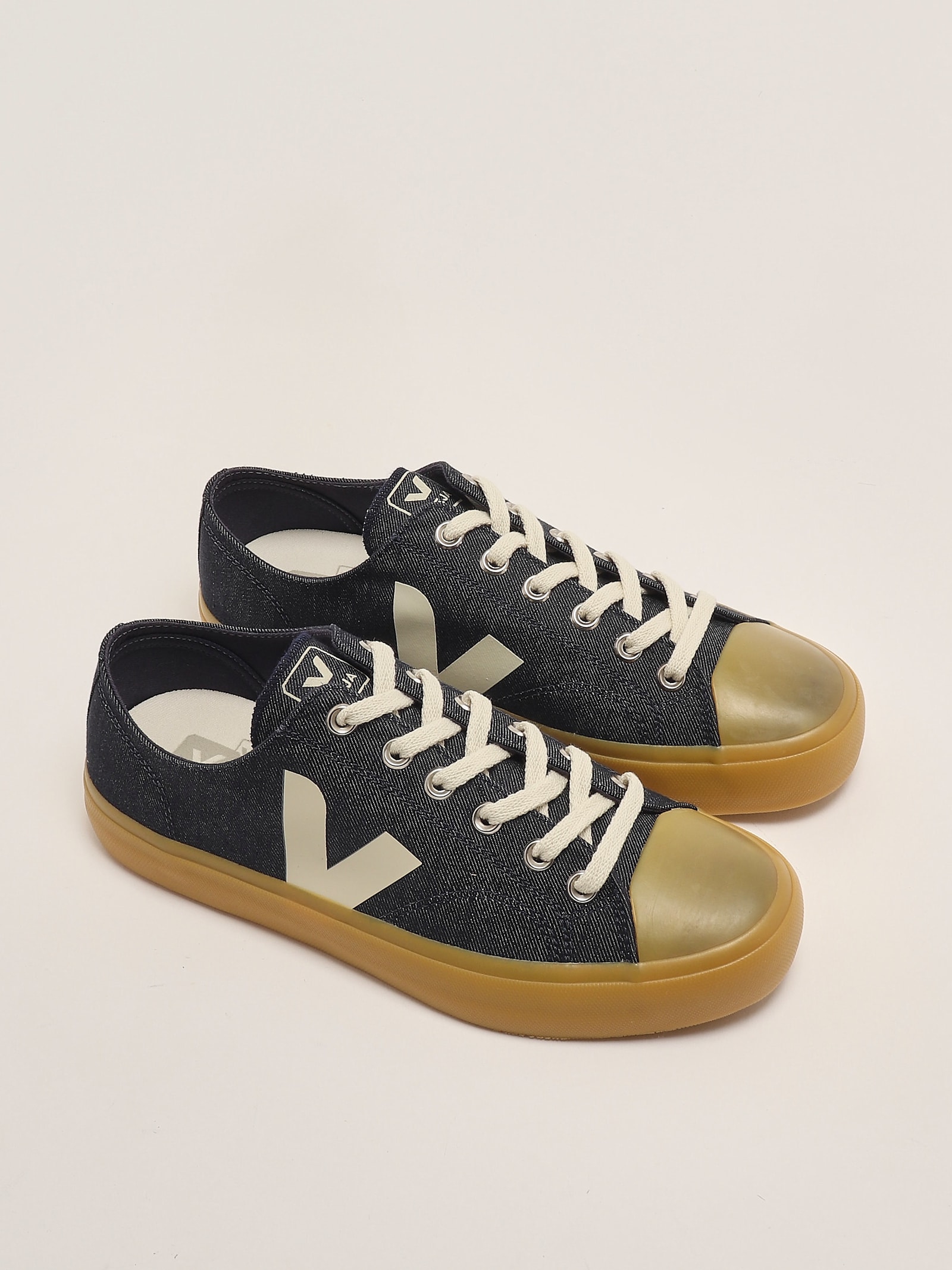 Veja Wata Ii Low Sneaker In Blue