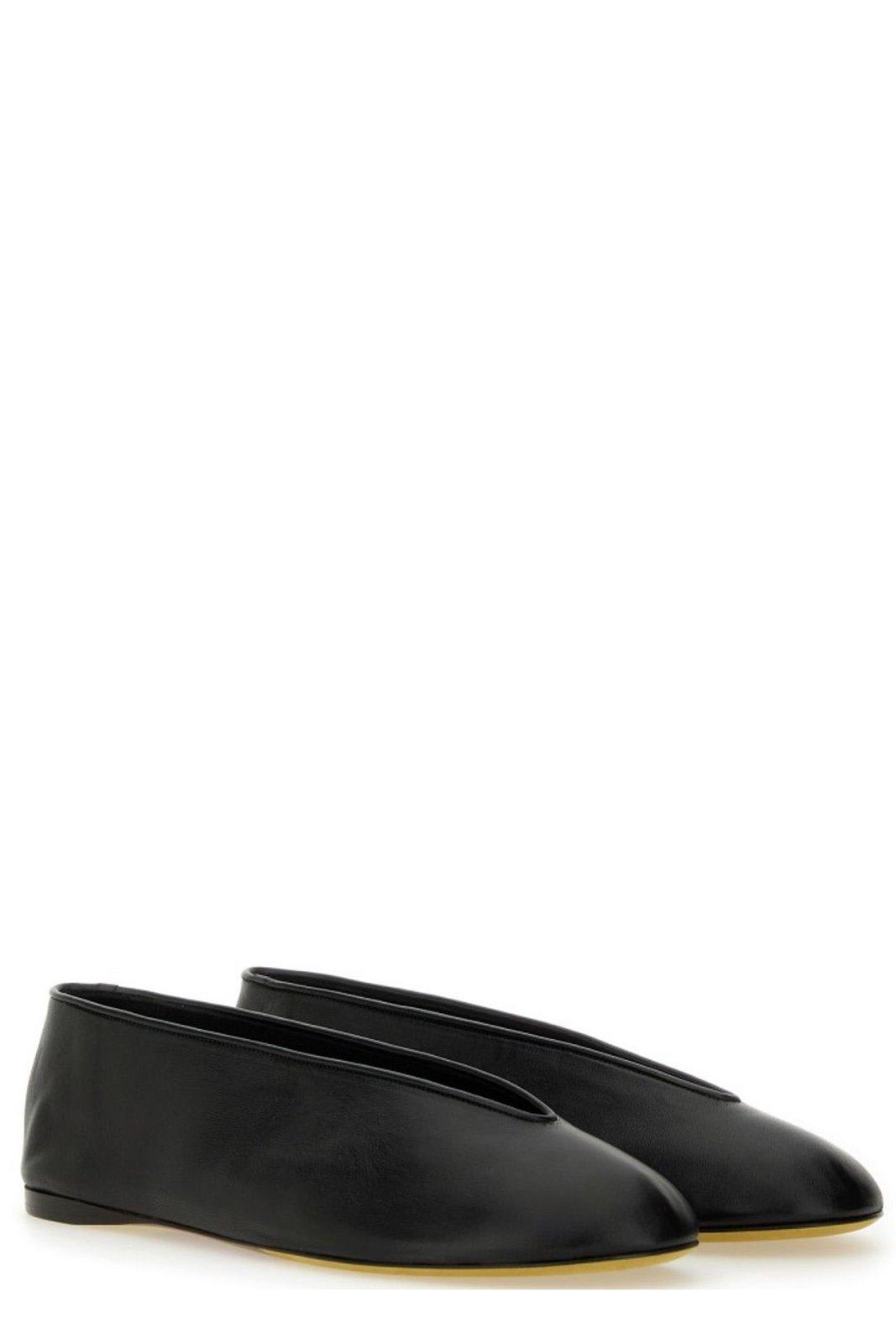 Moschino Dancer "duck" In Black