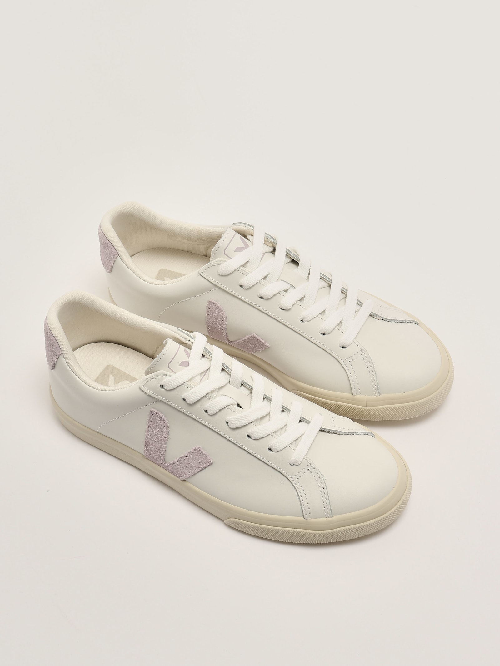 Veja Esplar Leather Sneakers In Bianco-glicine