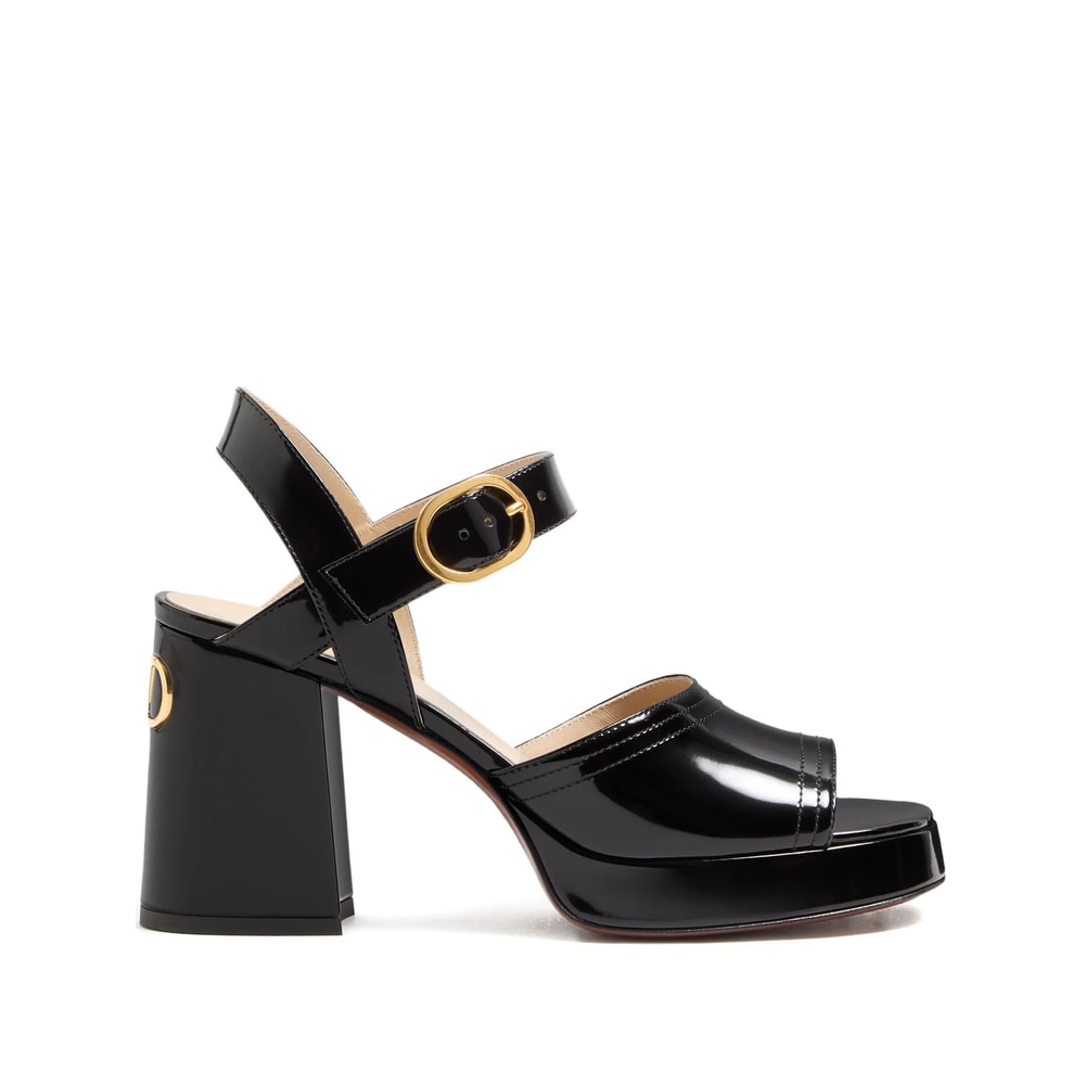Valentino Garavani Sandals In Black