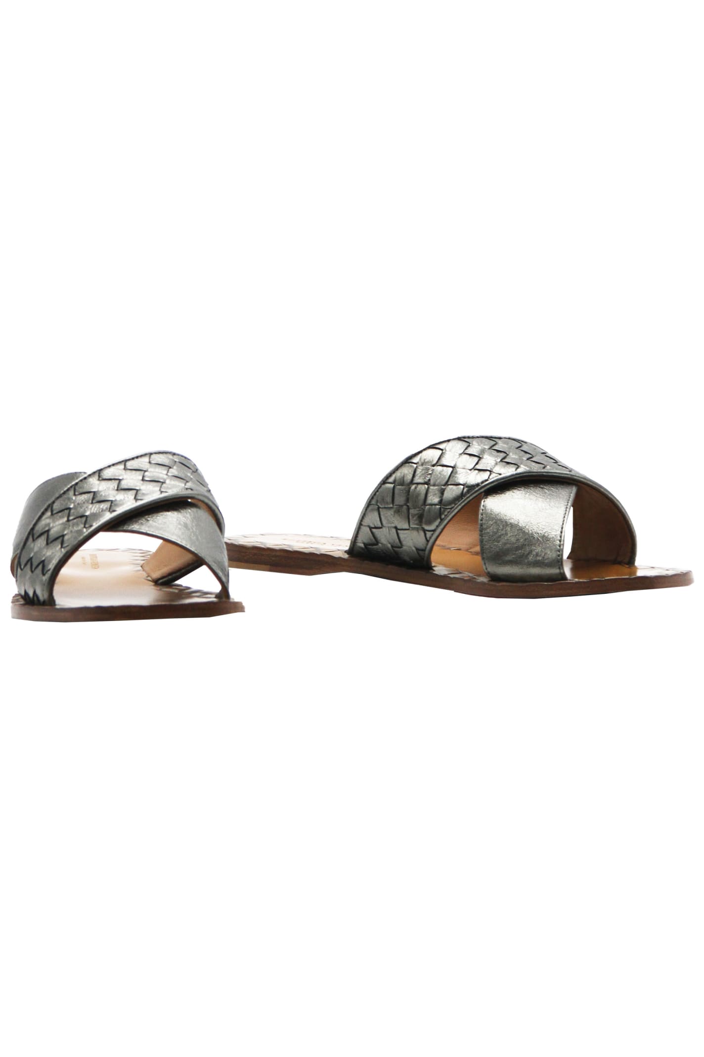 Shop Bottega Veneta Leather Flat Sandals In Silver