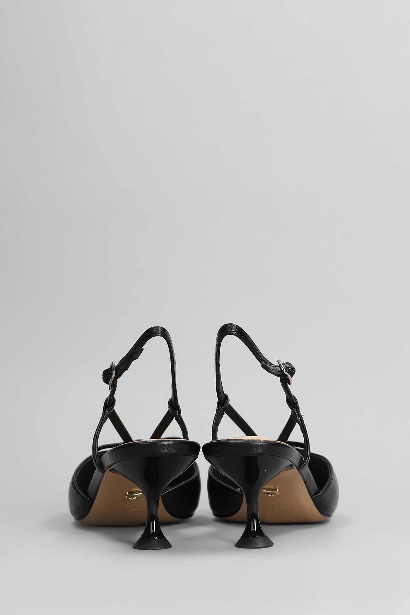 Lola Cruz Satina Heel 55 Pumps In Black Leather In Black