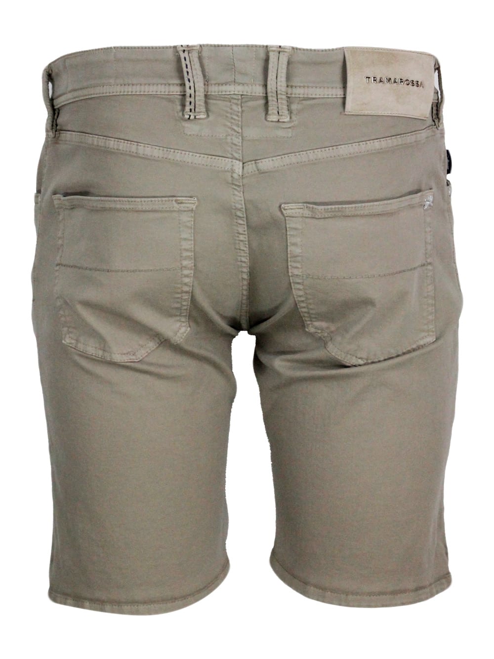 Shop Sartoria Tramarossa Ascanio Slim Bermuda Shorts In Super Stretch Cotton Gabardine With 5 Pockets And Tailored Stitching In Sand Beige
