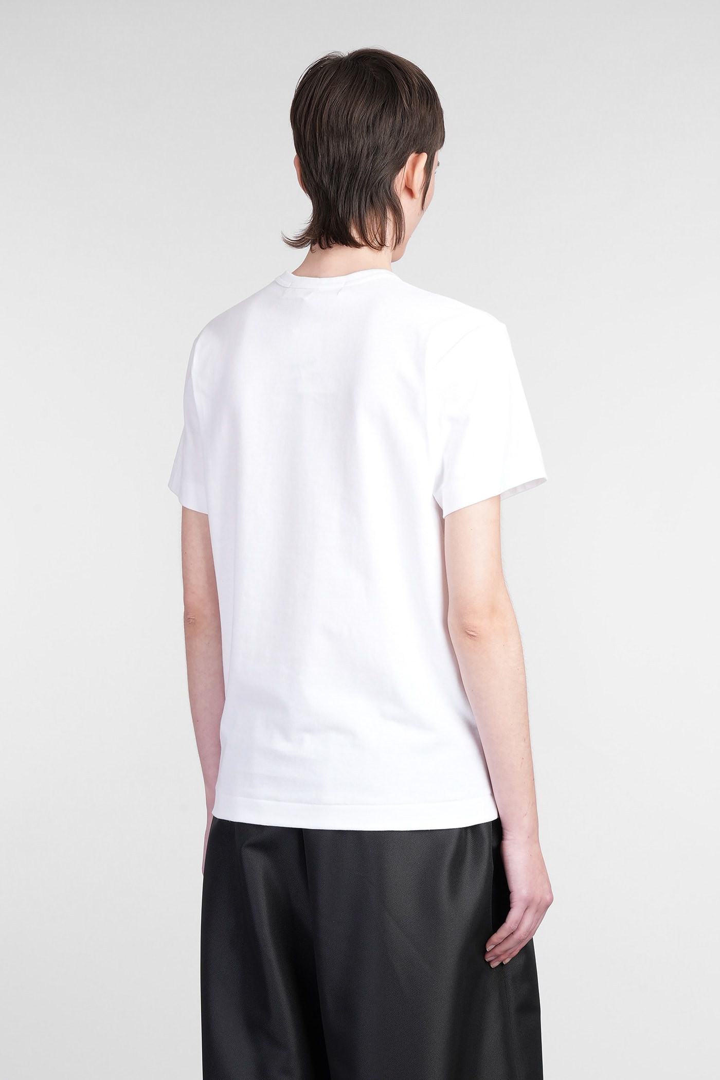 Comme Des Garçons Play White Metal Stone Emblem Black Heart T-shirt