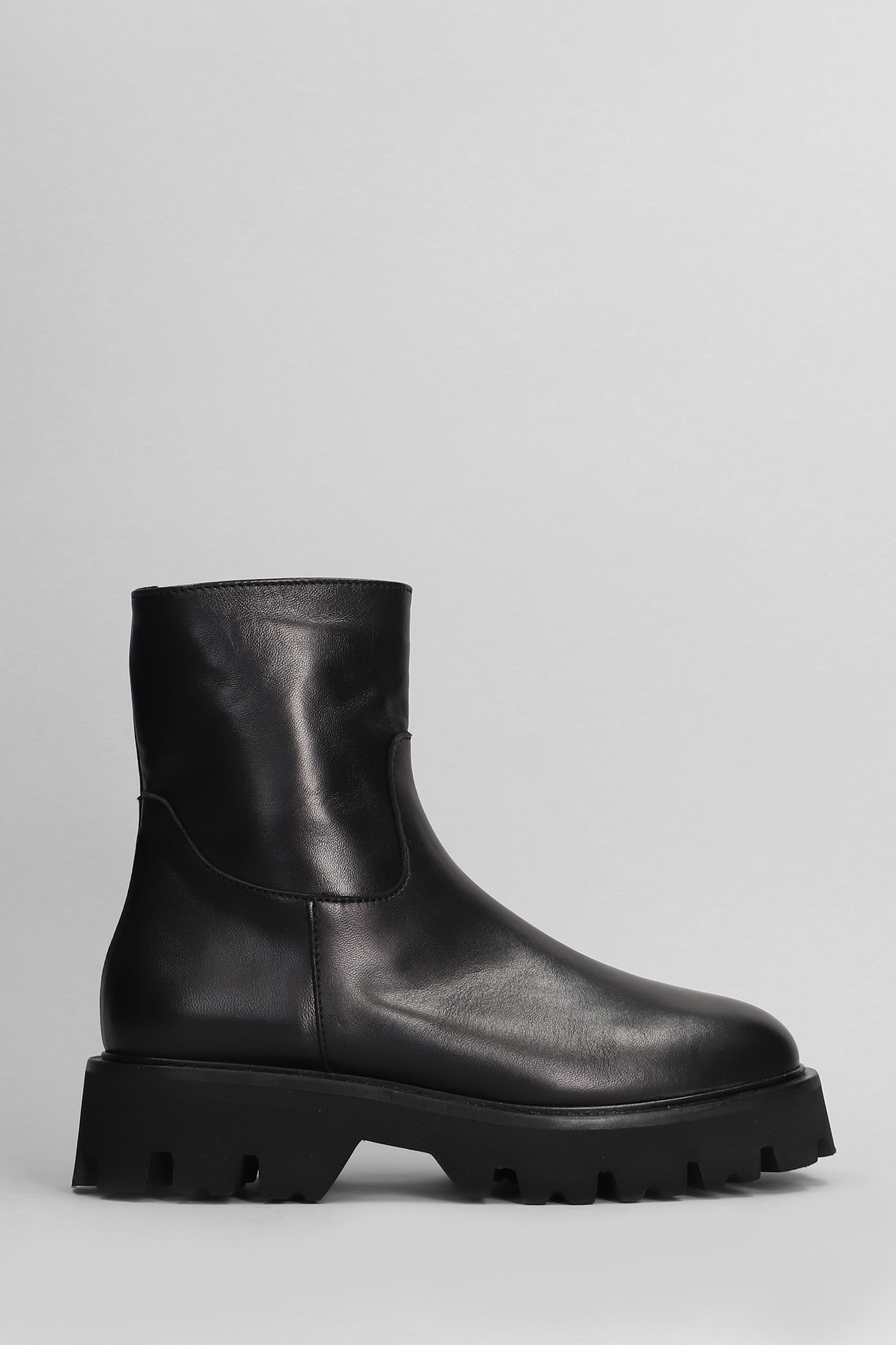 Fabio Rusconi Low Heels Ankle Boots In Black Leather