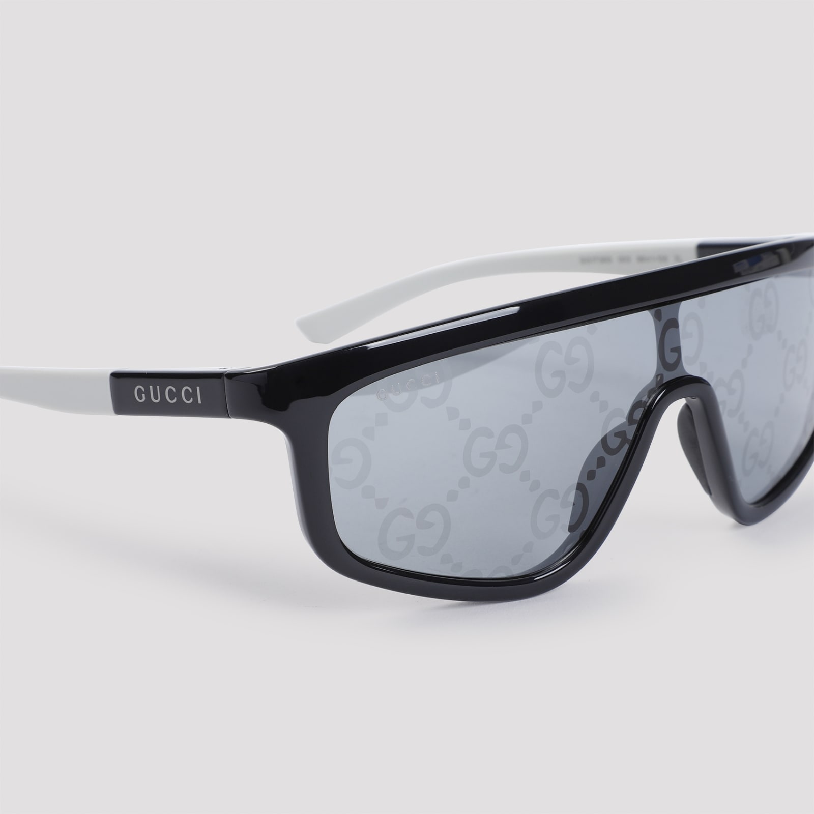 Gucci Mask Frame Sunglasses With Grey Lenses In Black Grey