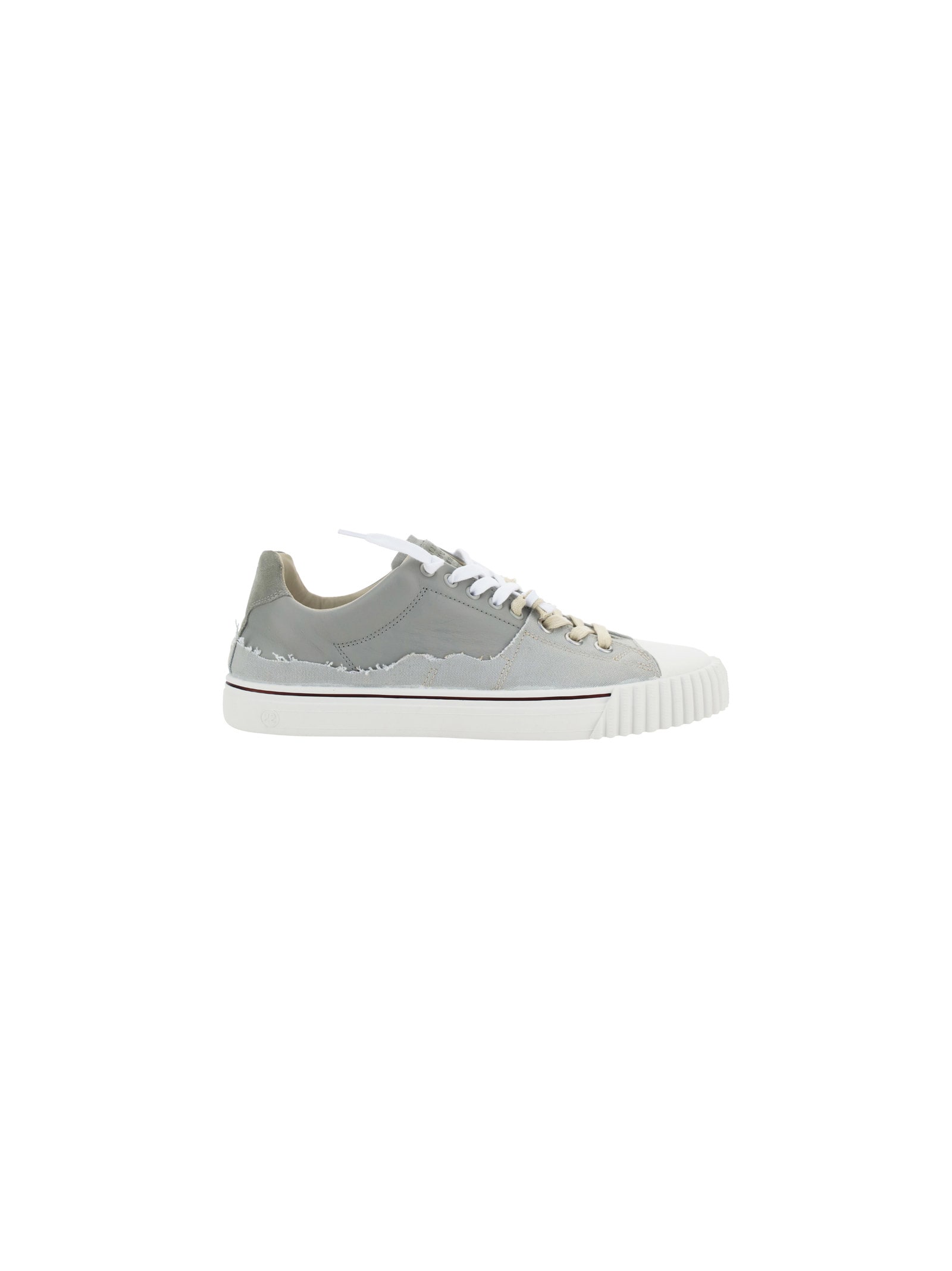 light grey plimsolls