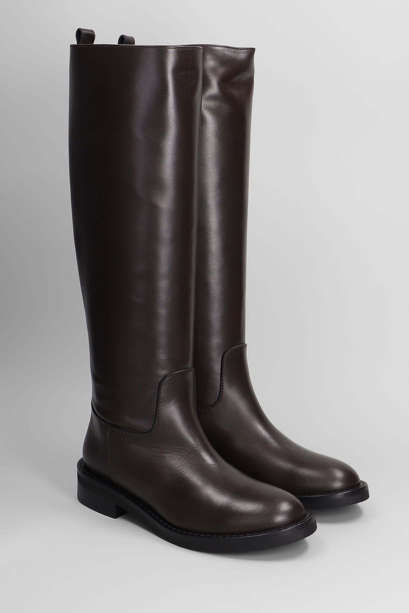 Via Roma 15 Low Heels Boots In Dark Brown Leather In Brown