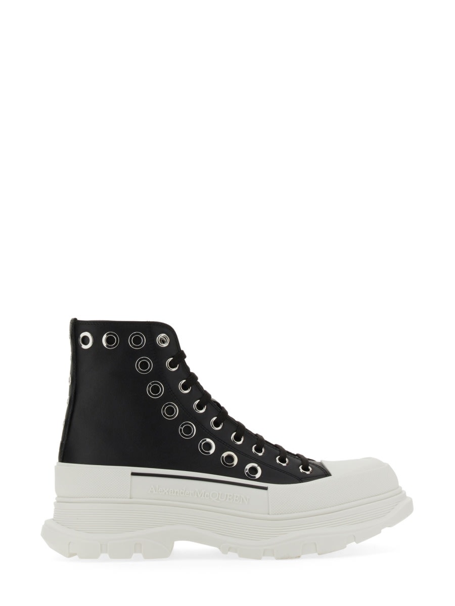 Alexander Mcqueen Tread Slick Boots In Black