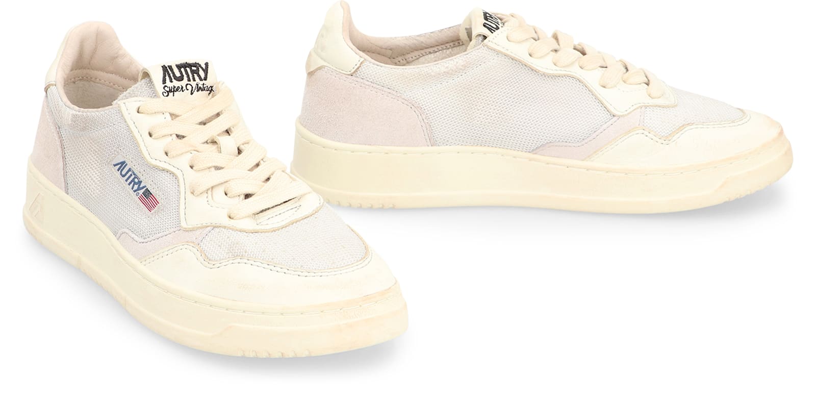 Autry Medalist Super Vintage Low-top Sneakers In Ivory