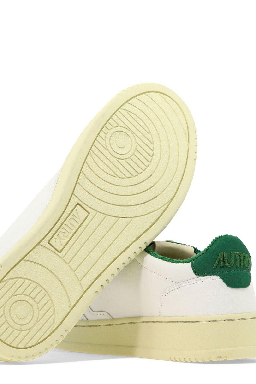 Shop Autry Medalist 01 Lace-up Sneakers In Bianco E Verde