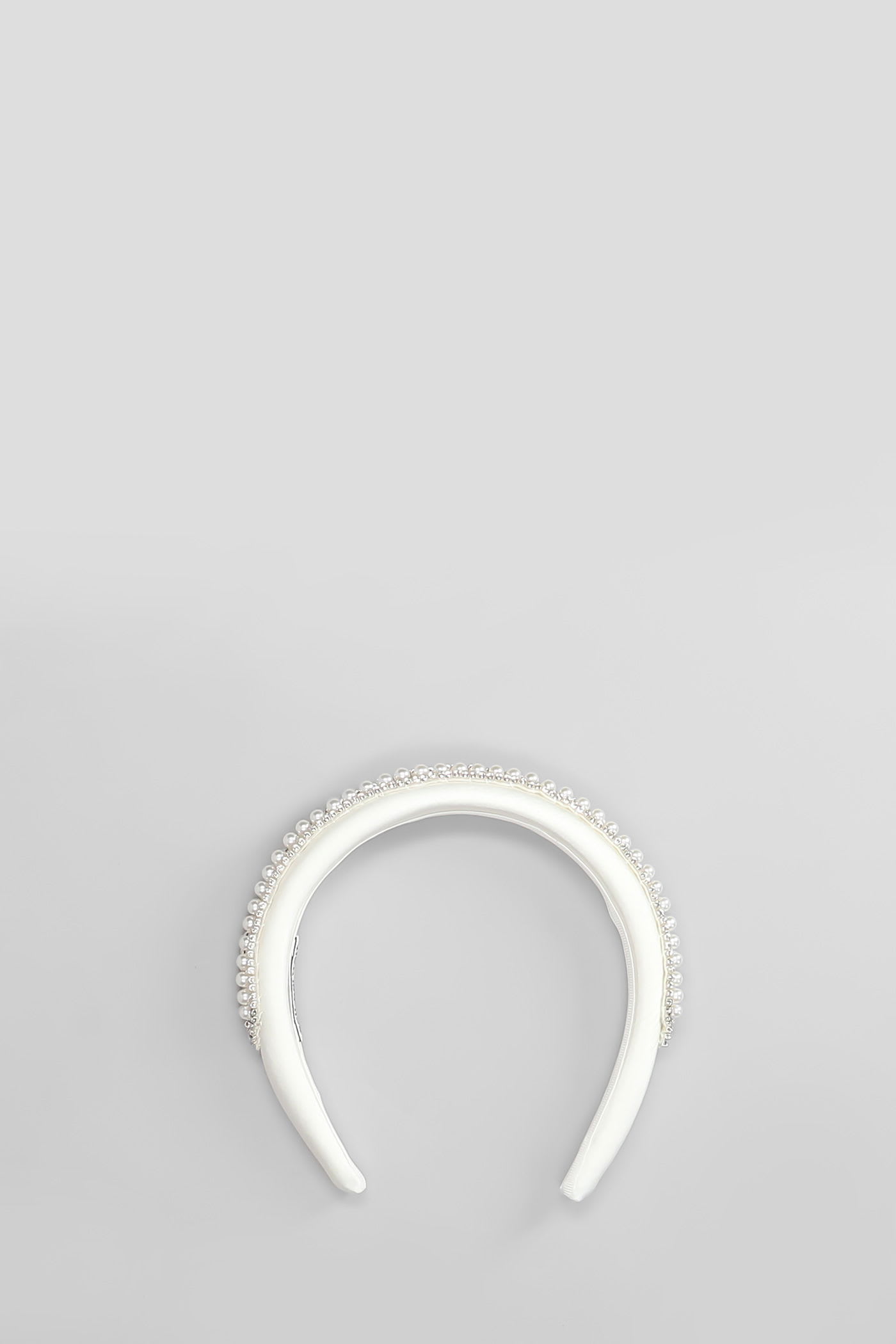 Hairs In White Polyester