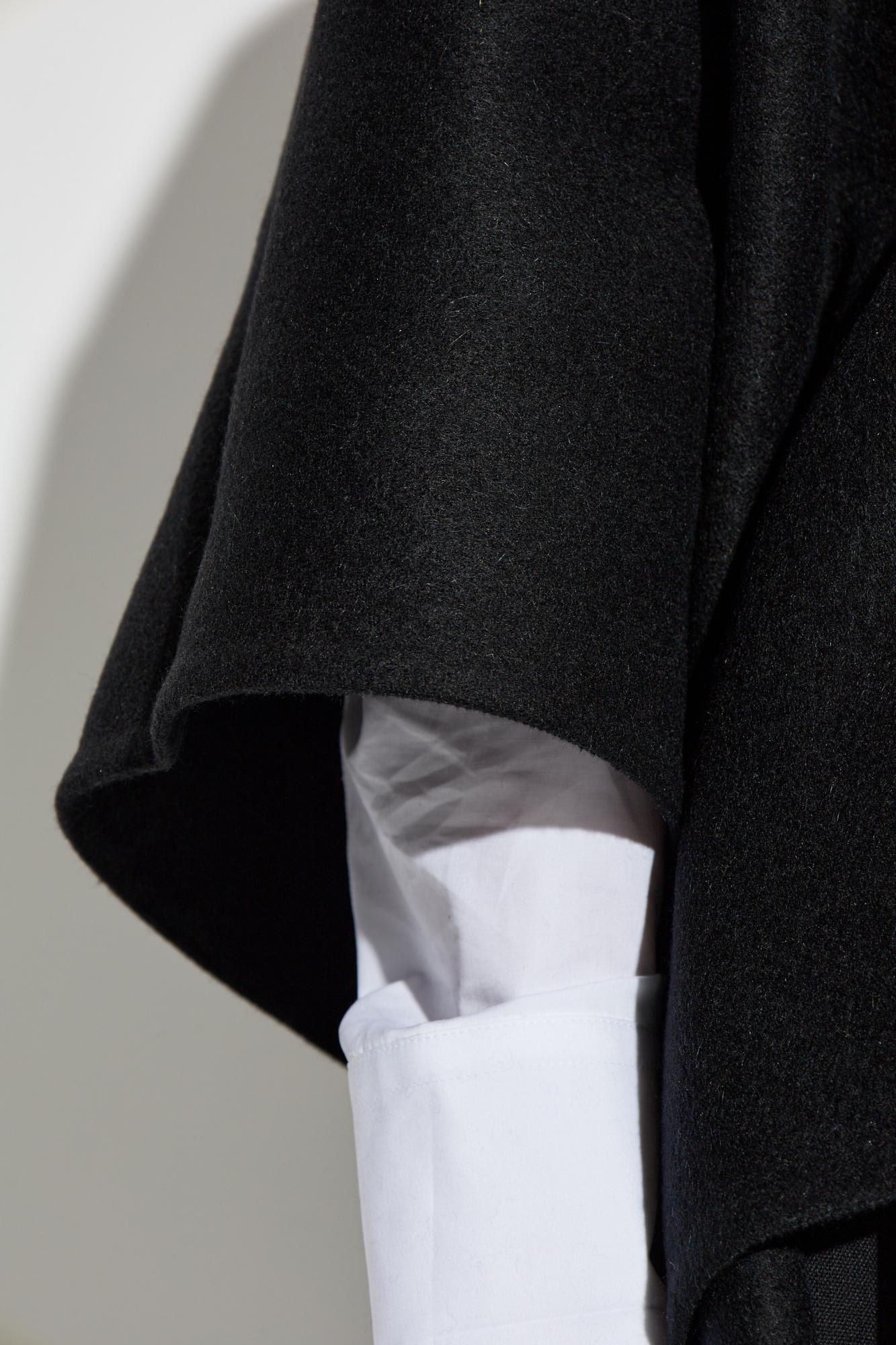 Max Mara Serra Draped Cape In Black