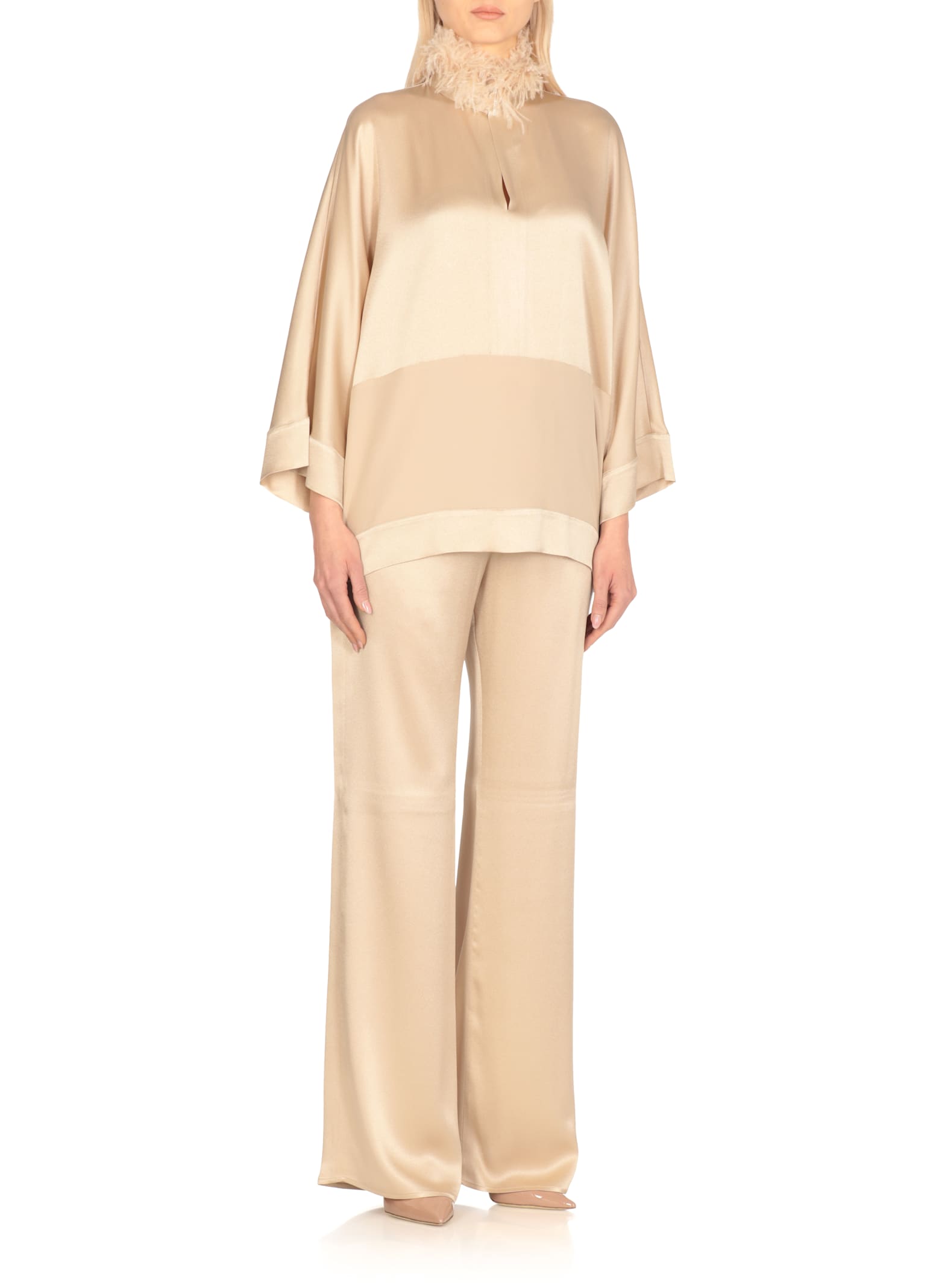 Antonelli Relaxed Fit Beige Top With V-neckline