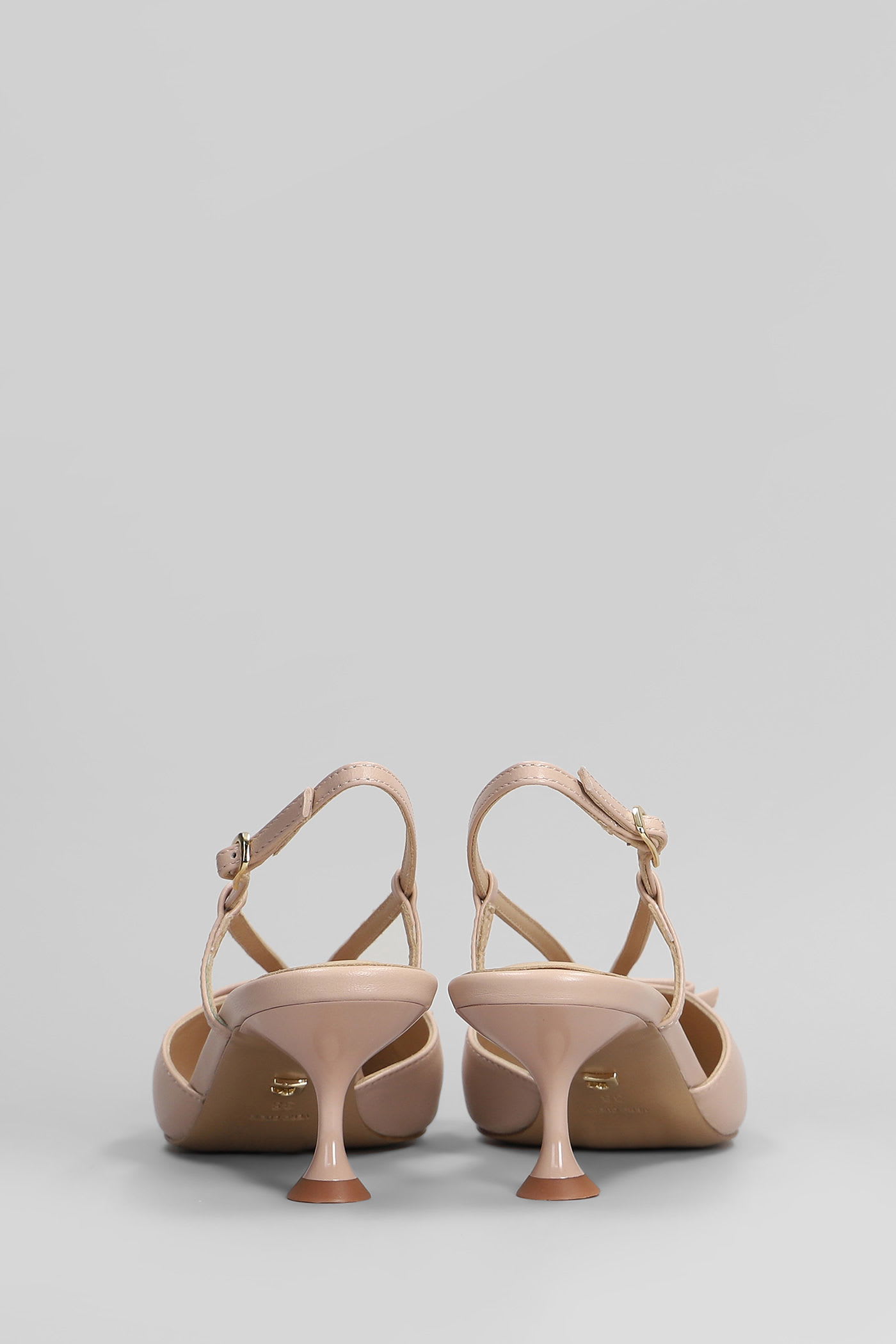 Lola Cruz Carmen Pump 85 Pumps In Powder Leather In White