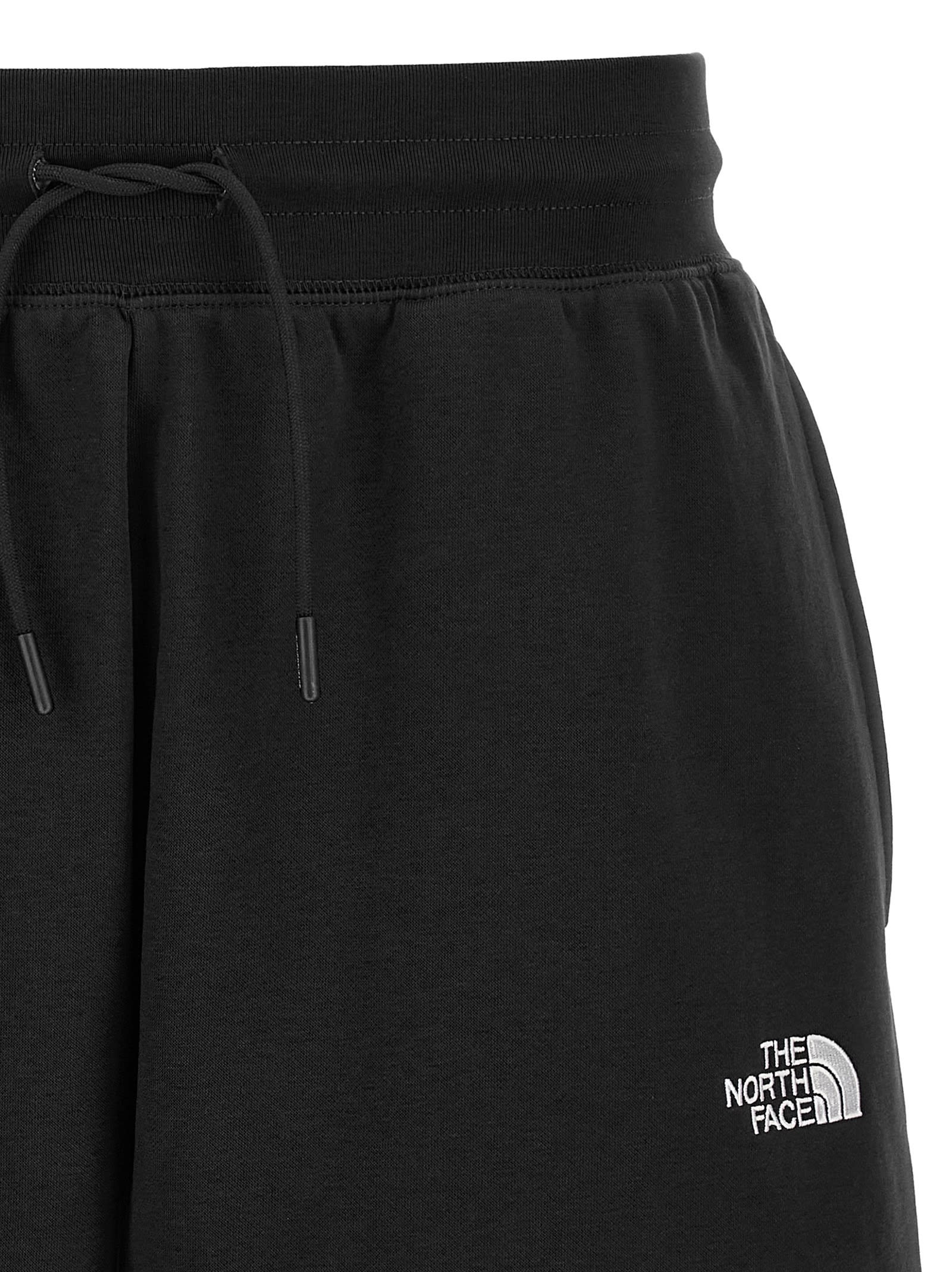 THE NORTH FACE ESSENTIAL RELAX BERMUDA SHORTS