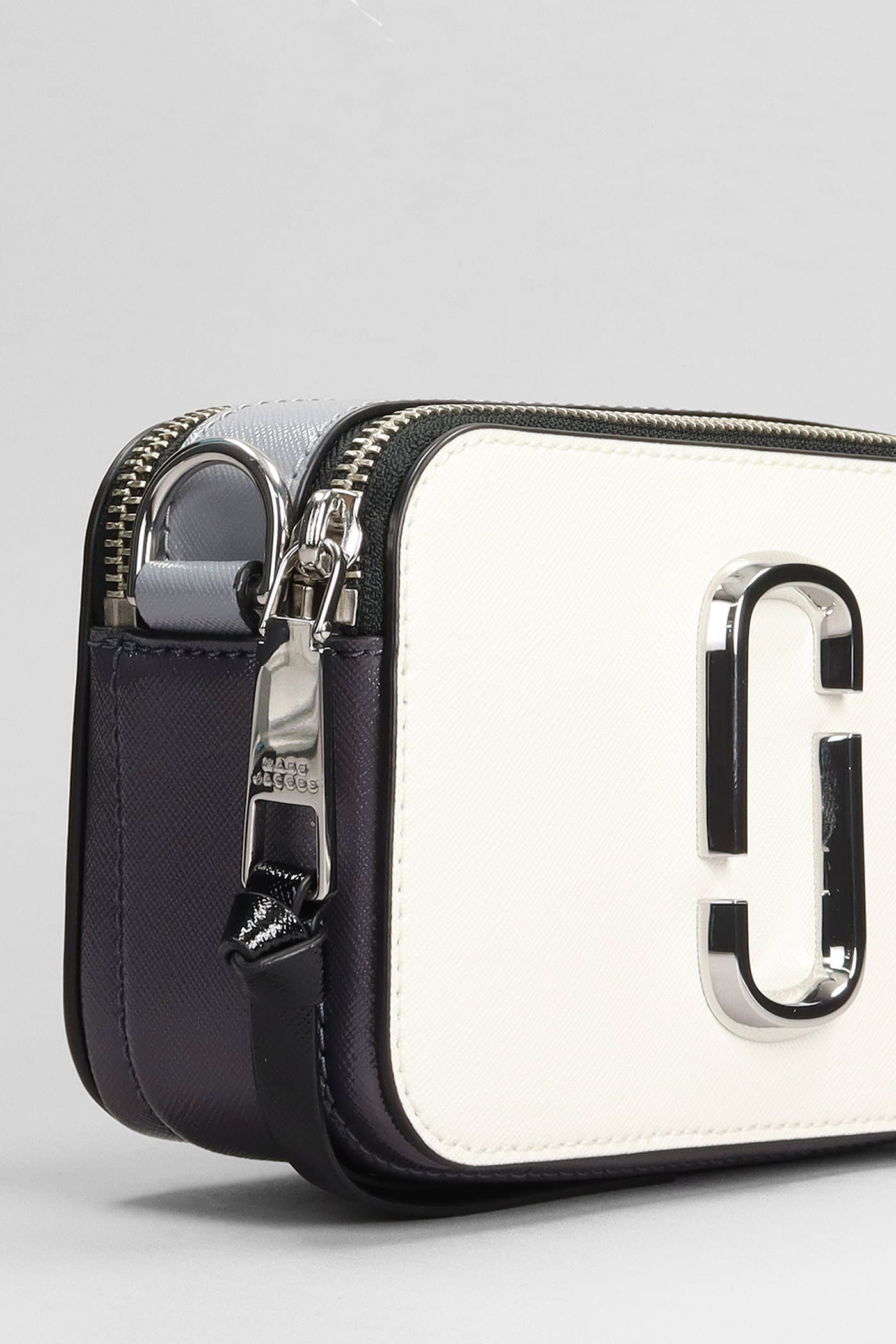 Shop Marc Jacobs The Snapshot Shoulder Bag In White Leather