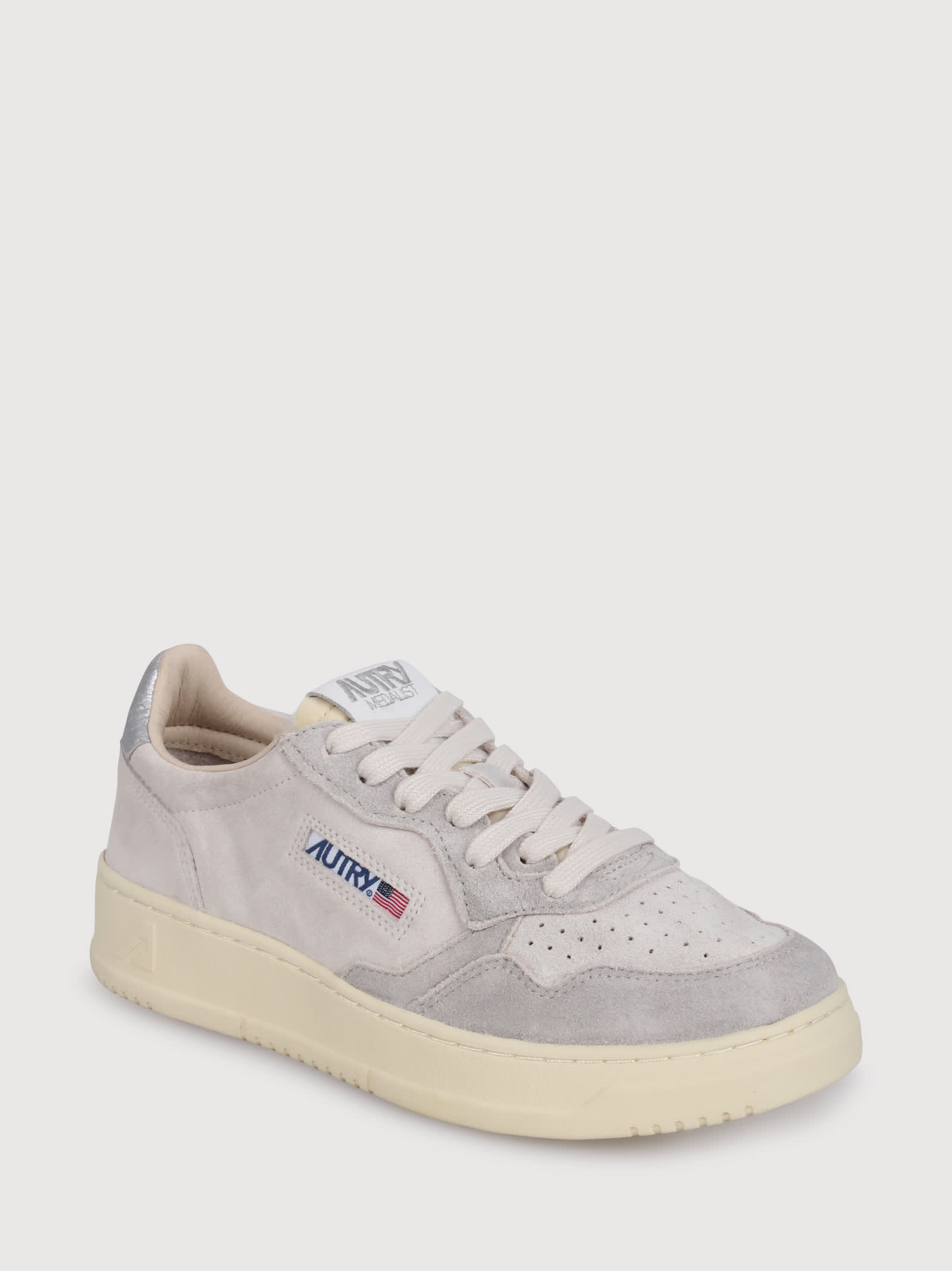 Shop Autry Medalist Sneakers In Wht/cream