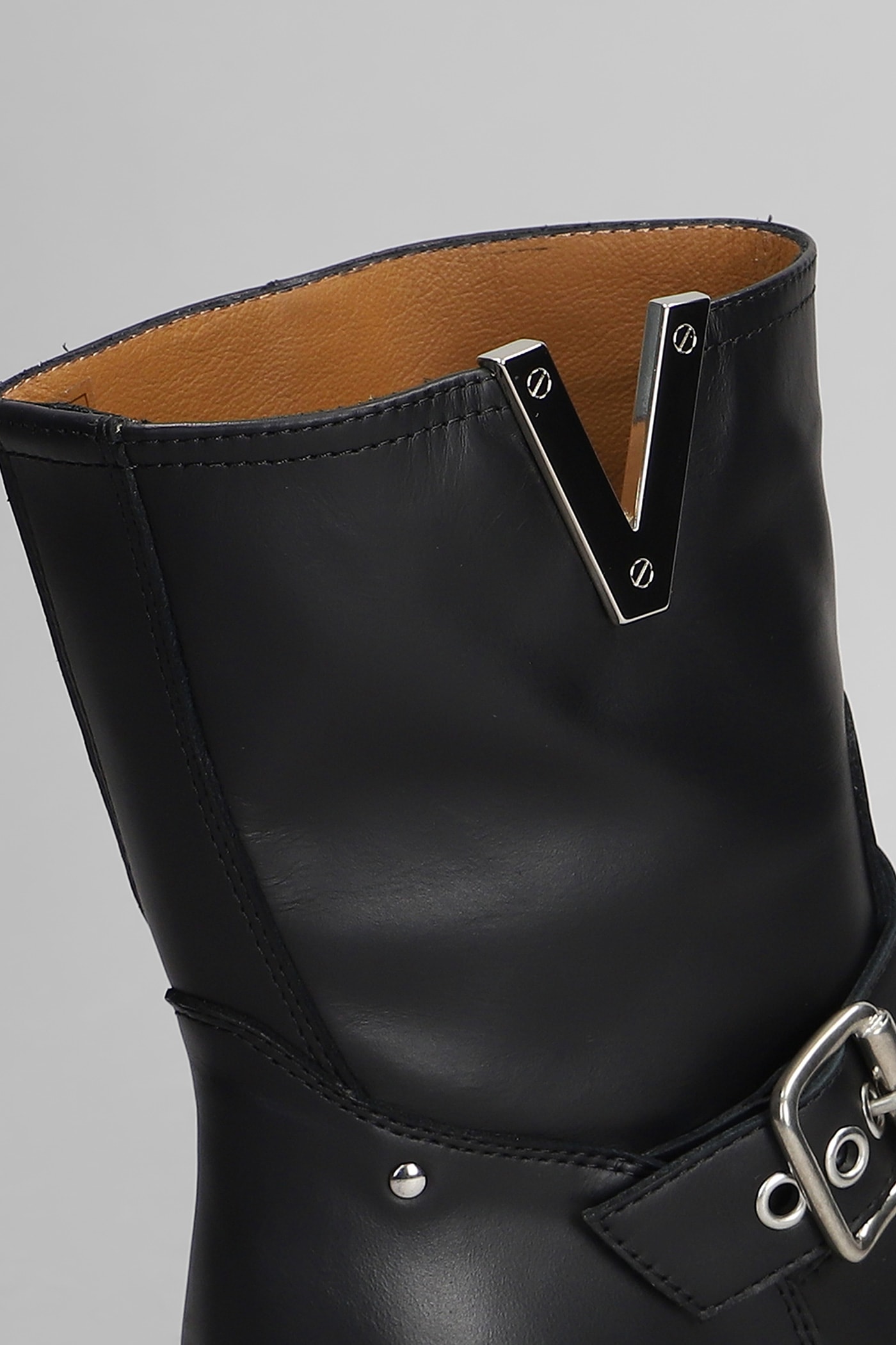 Shop Via Roma 15 Low Heels Ankle Boots In Black Leather