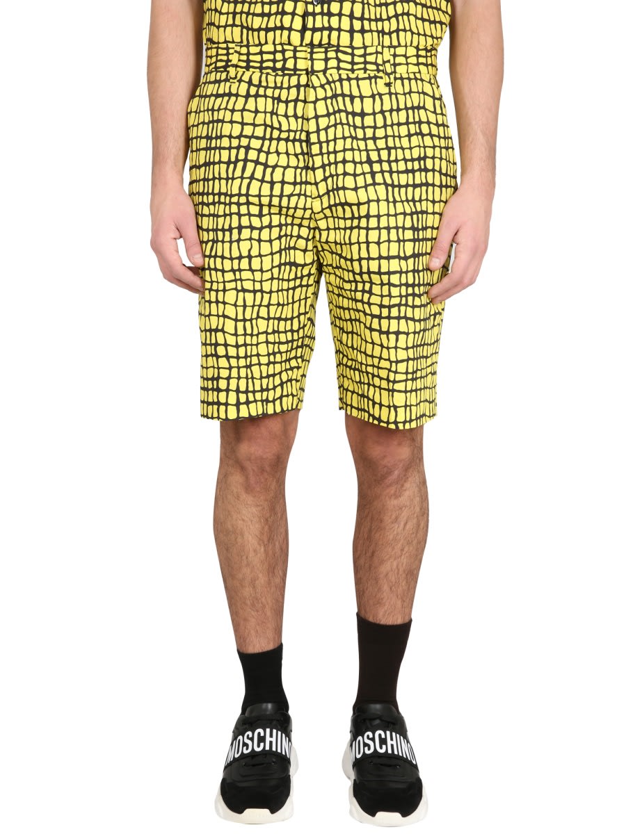 Moschino Pattern Printed Shorts In Yellow