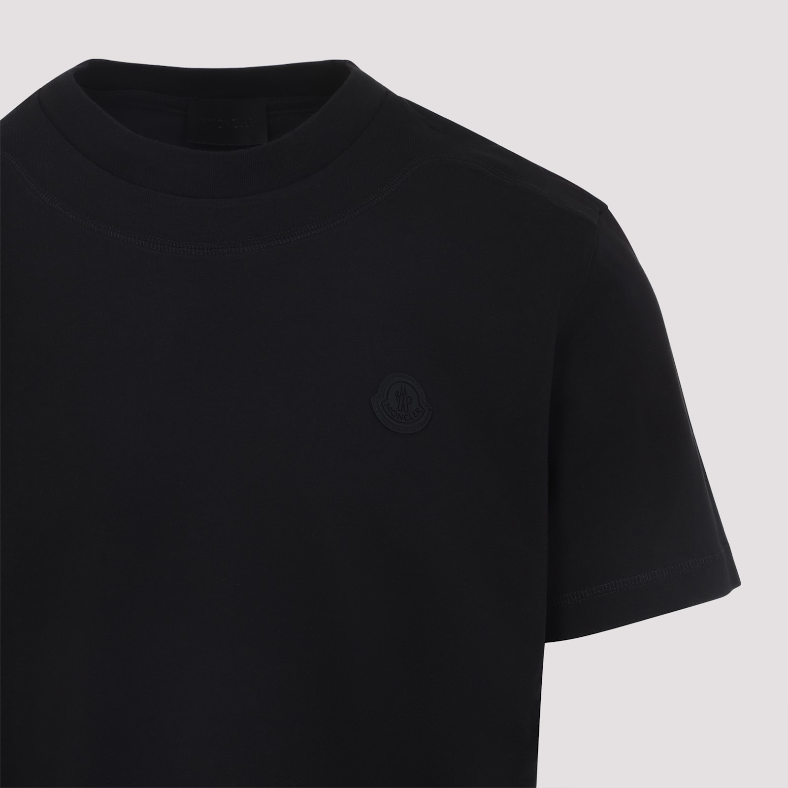 Moncler Short Sleeves T-shirt In Black