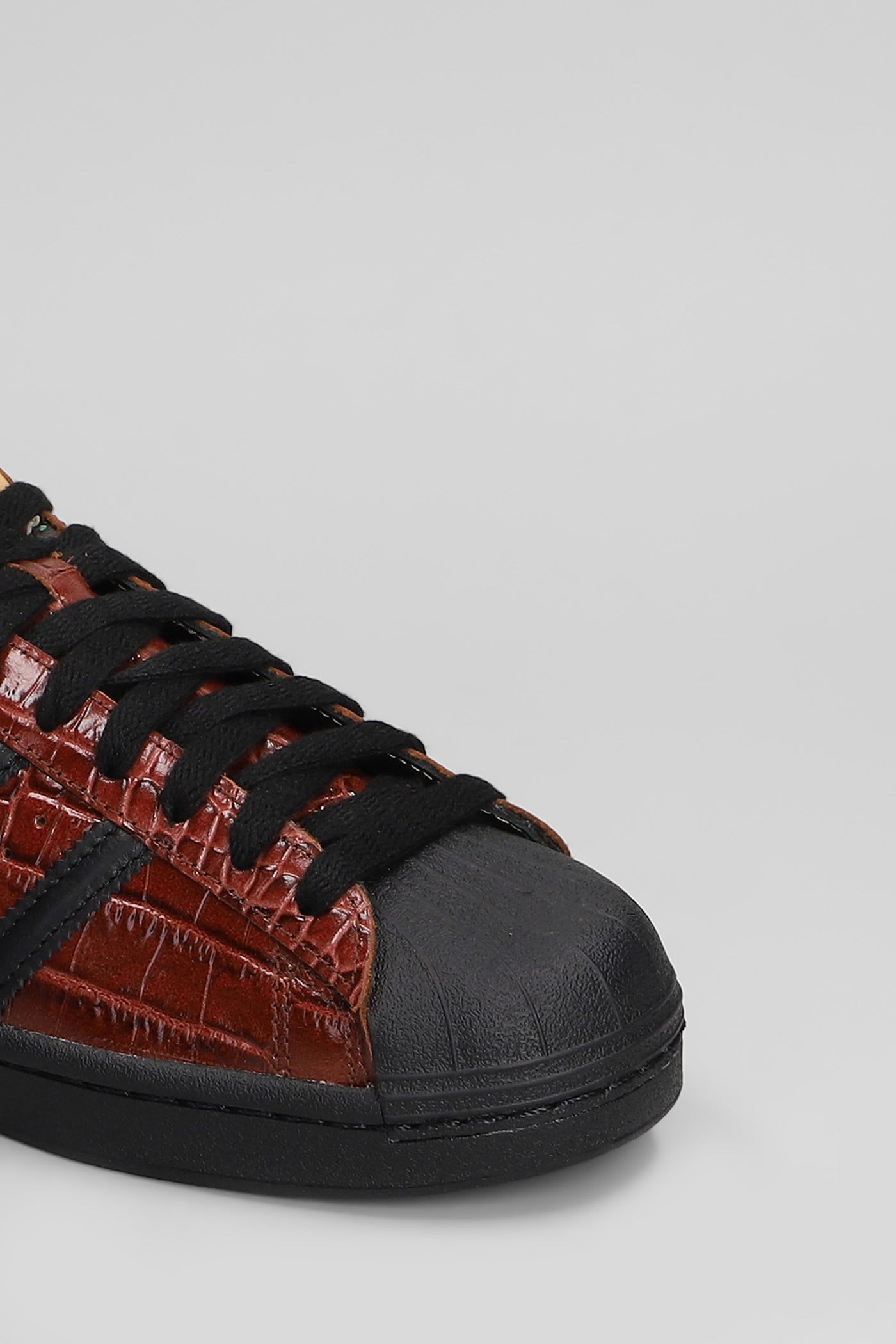 Adidas Originals Vintage Crocodile Pattern Round Toe Sneakers In Burgundy