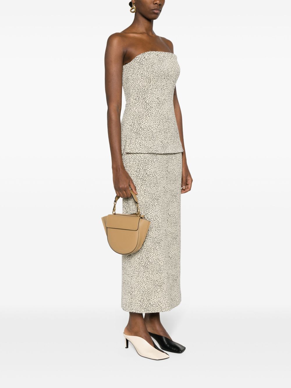 Wandler Structured Vitello Leather Shoulder Bag With Winged Sides In Nude