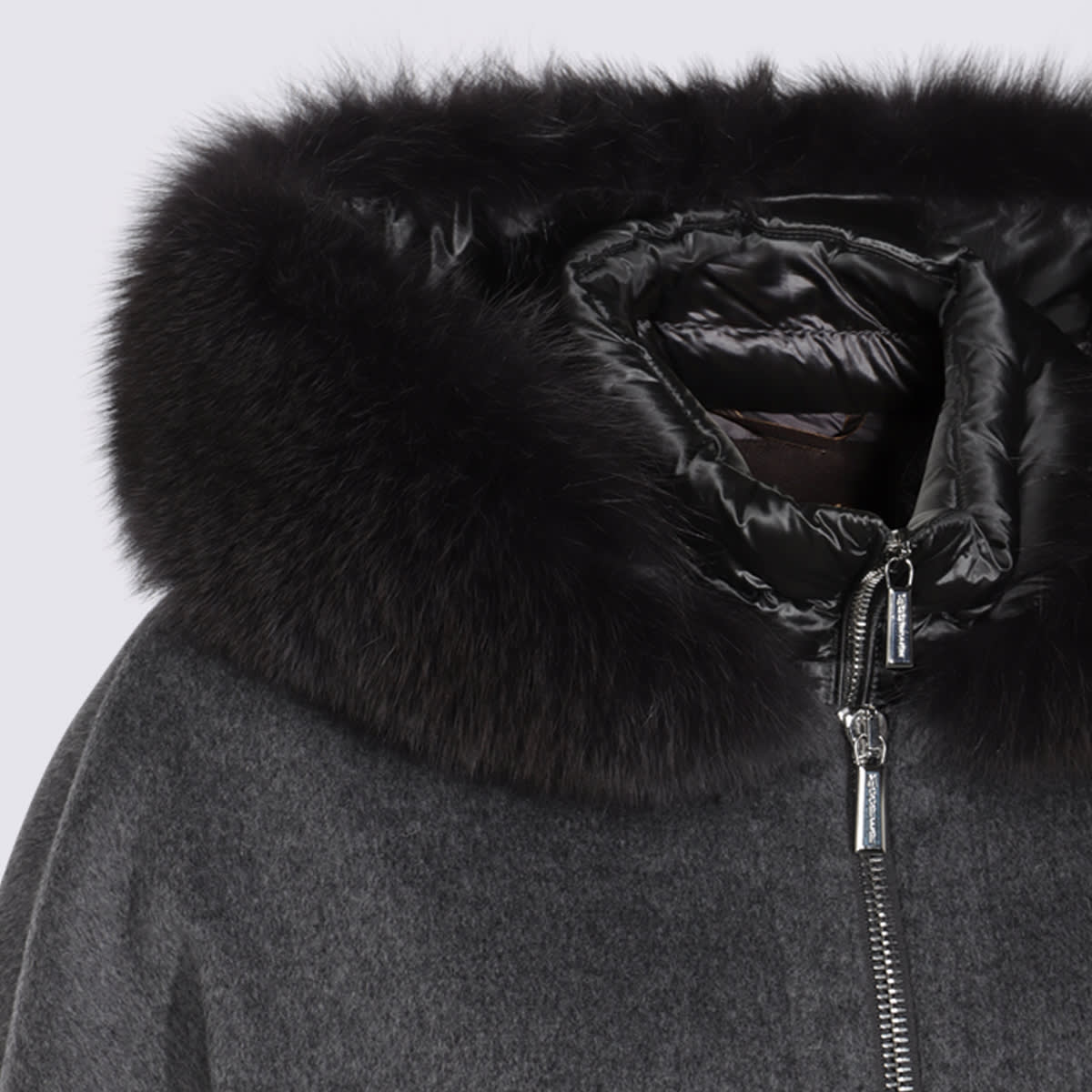 Moorer Hooded Jackets With Fur Trim And Quilted Sleeves In Gray